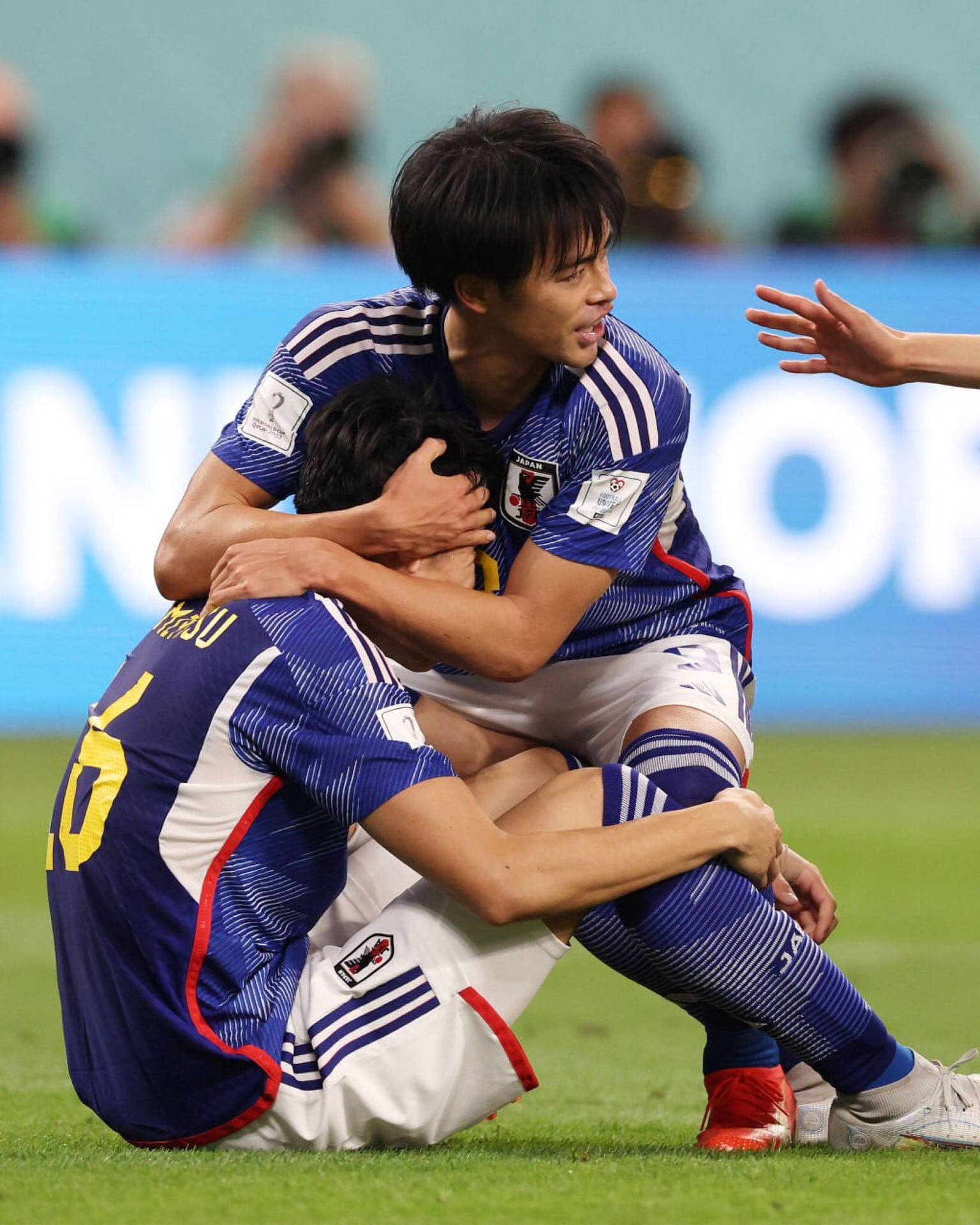 Mitoma Comforting Tomiyasu Japan National Football Team