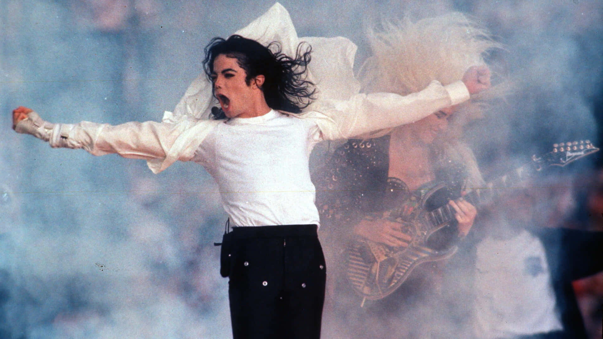 Michael Jackson in iconic Thriller pose