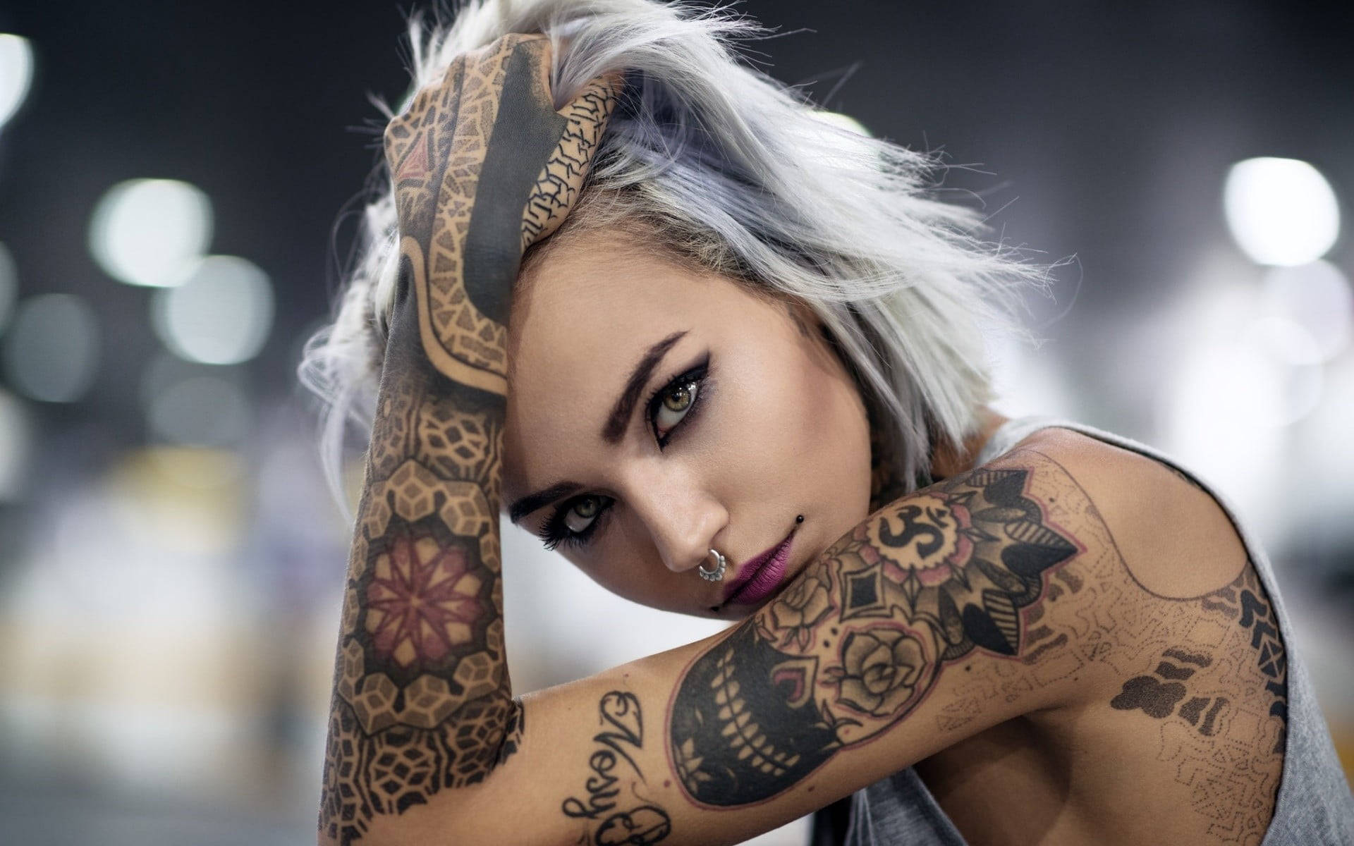 Model's Face With Grey Hair Wallpaper
