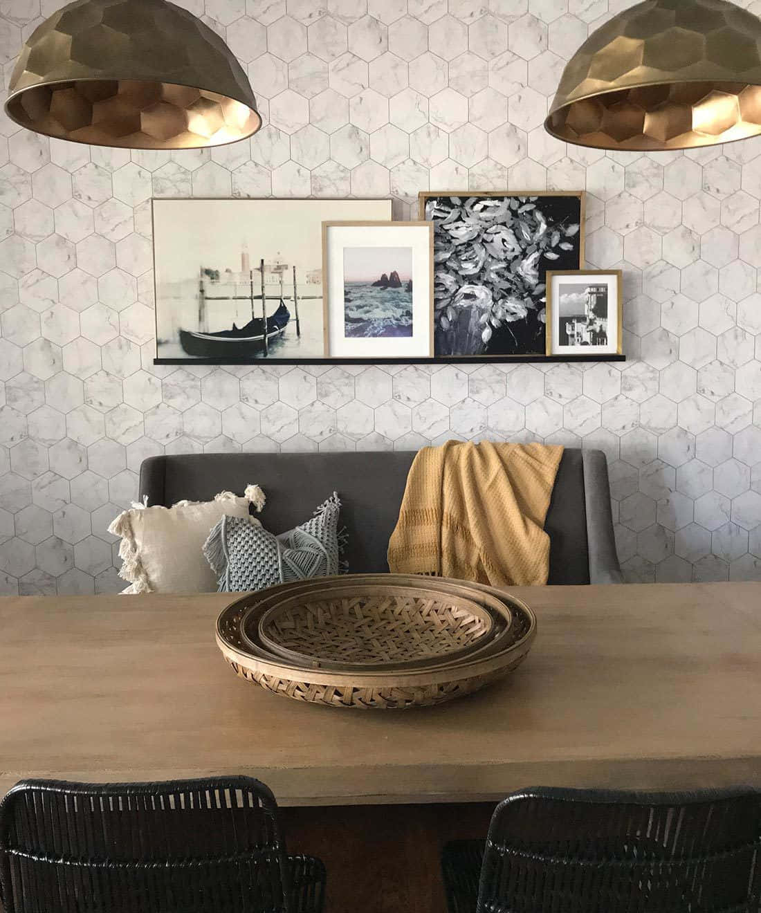 Modern Dining Roomwith Geometric Pendant Lights Wallpaper