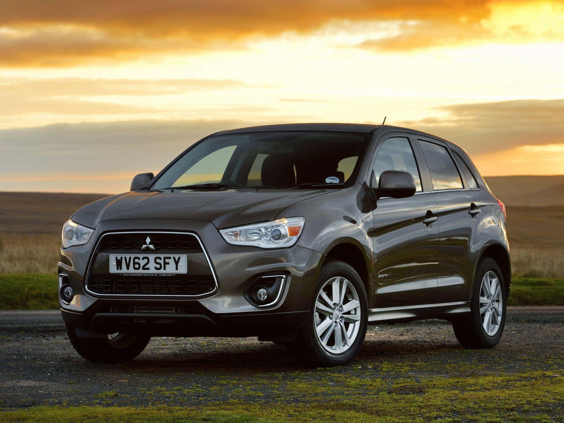 Modern Elegance: The Mitsubishi Asx In Action. Wallpaper