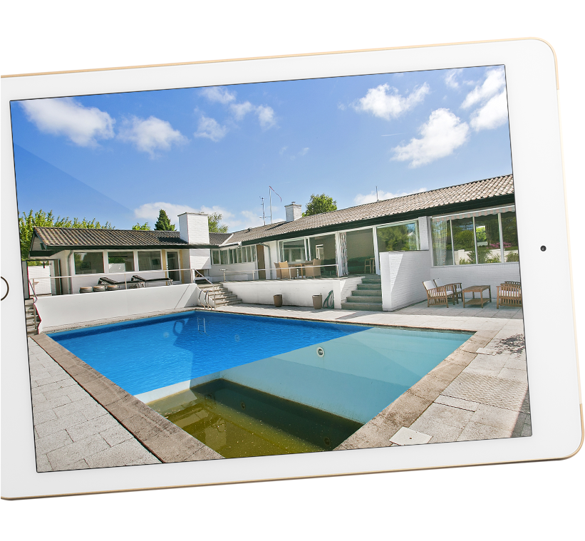 Modern Home Swimming Pool Design PNG