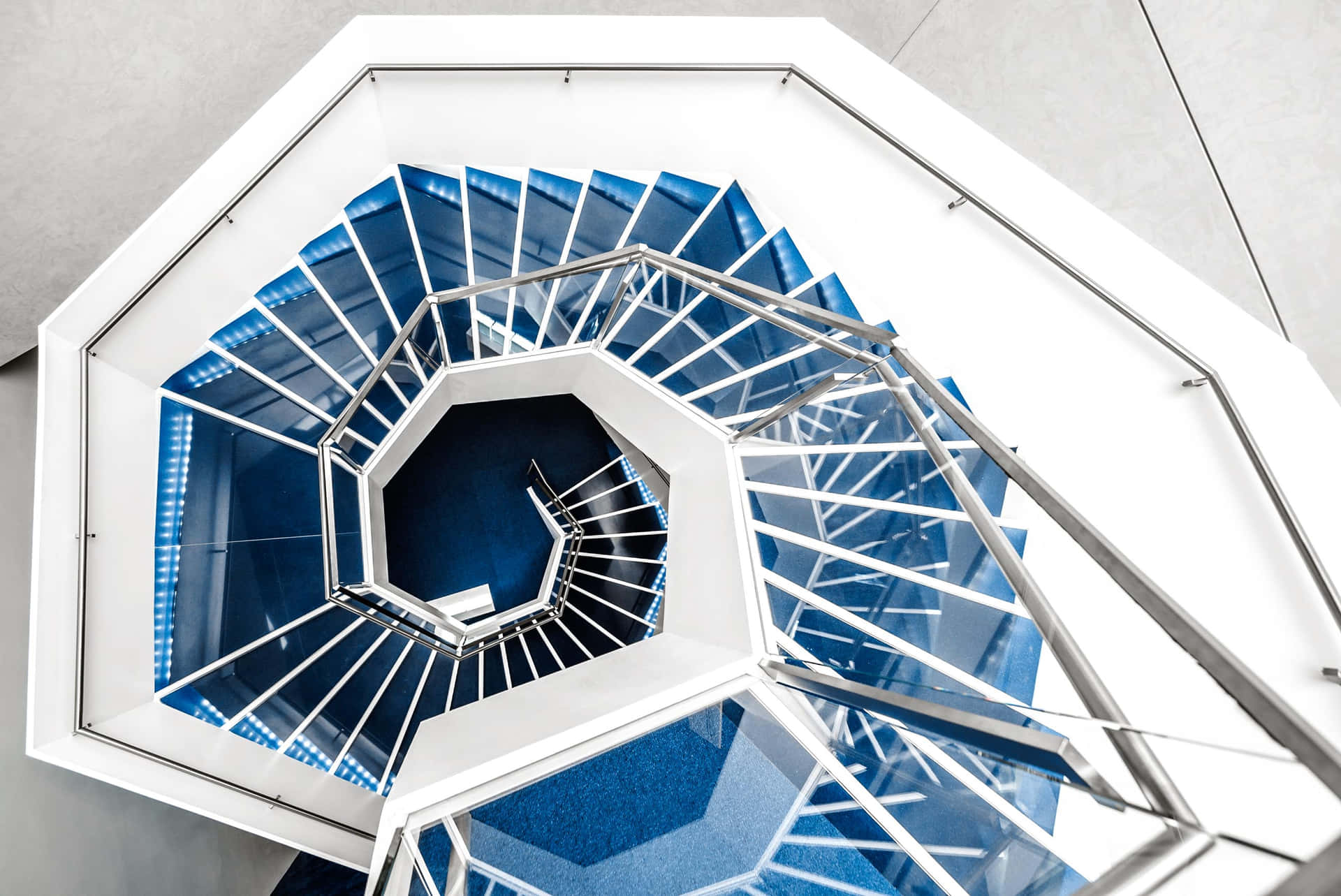 Modern Octagonal Staircase Design Wallpaper