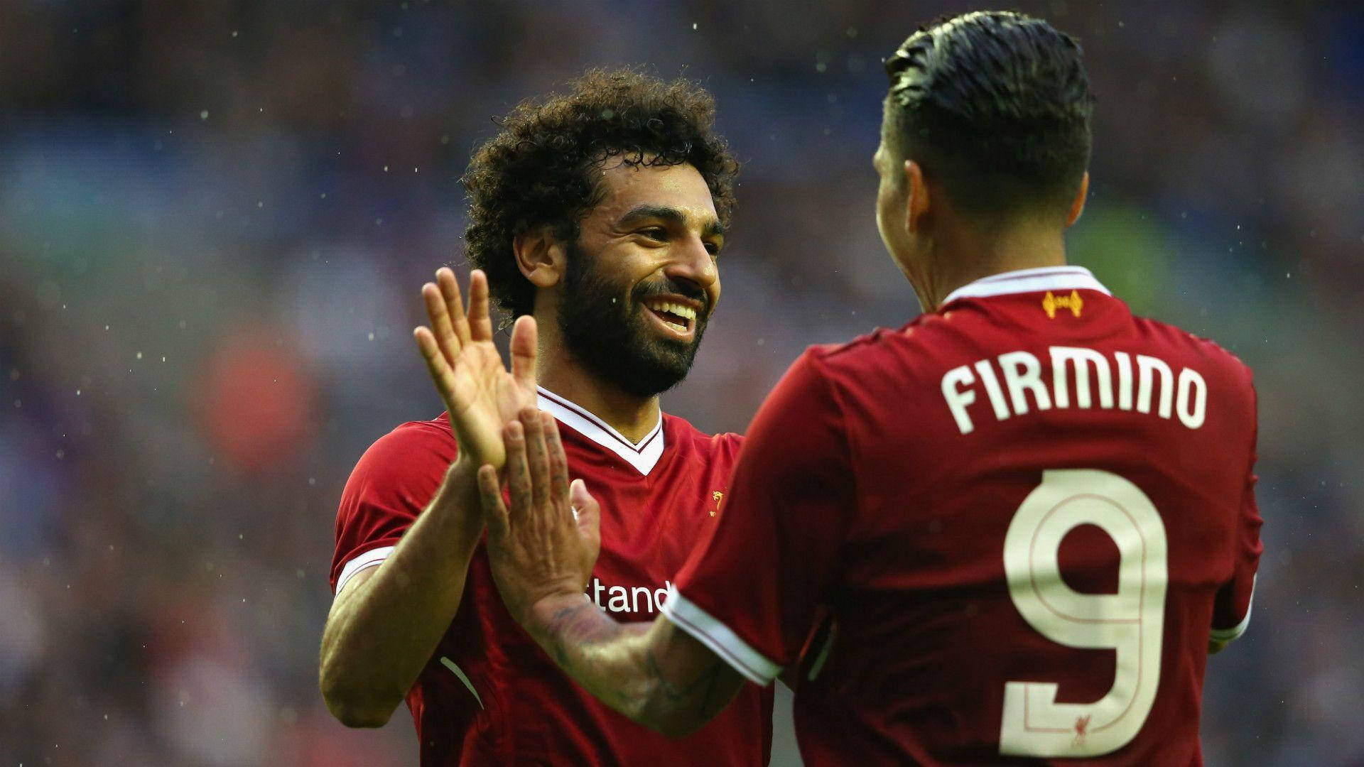 Mohamed Salah og Firmino fejrer. Wallpaper