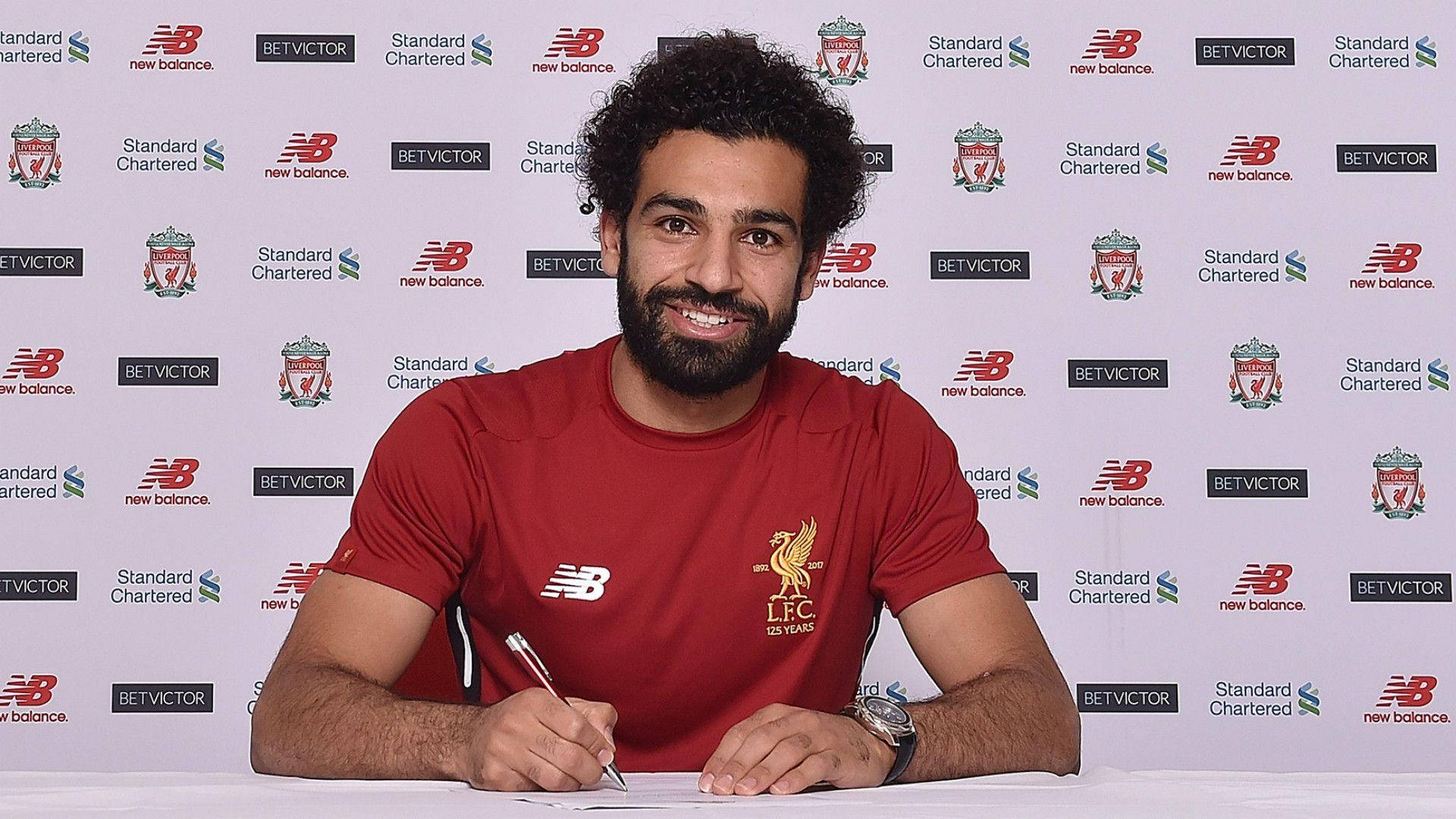 Mohamed Salah Contract Signing Wallpaper