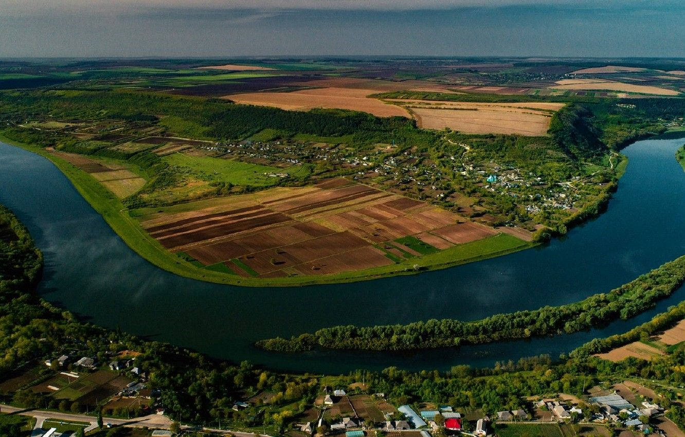 Moldova Dnister Vast River