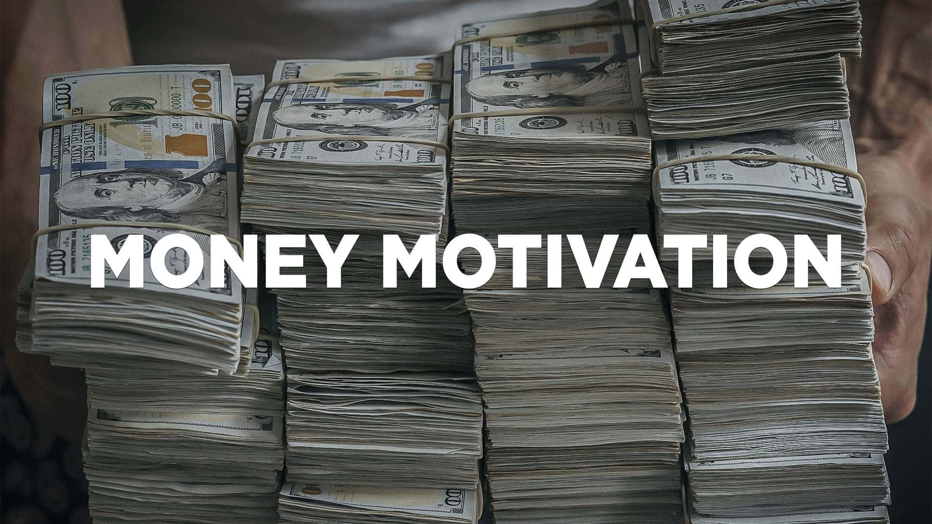 Penge motivation - en mand, der holder et stak penge Wallpaper
