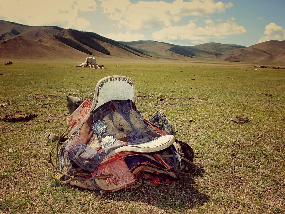 Mongolias Saddle In The Mountains Wallpaper