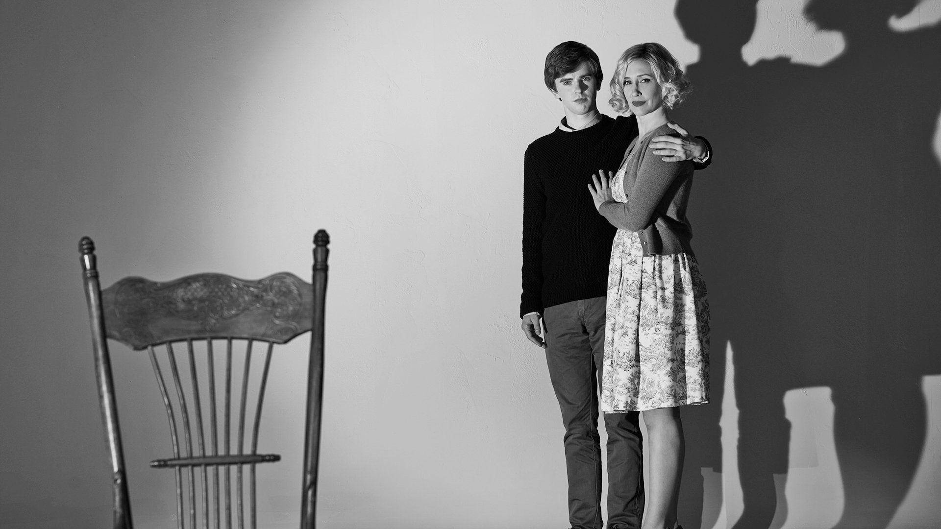 Monochromatic Bates Motel Characters Norma And Norman Wallpaper
