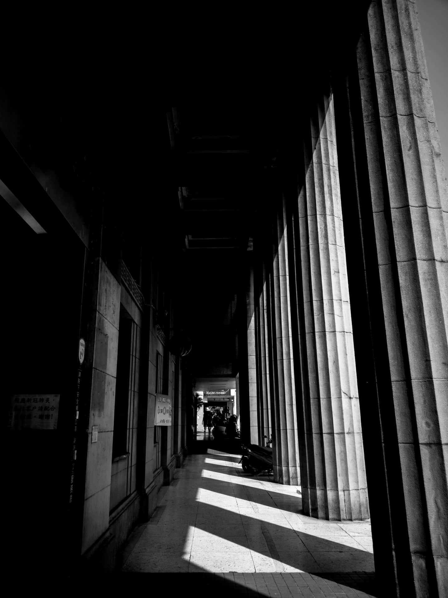 Monochrome_ Architecture_ Shadows Wallpaper