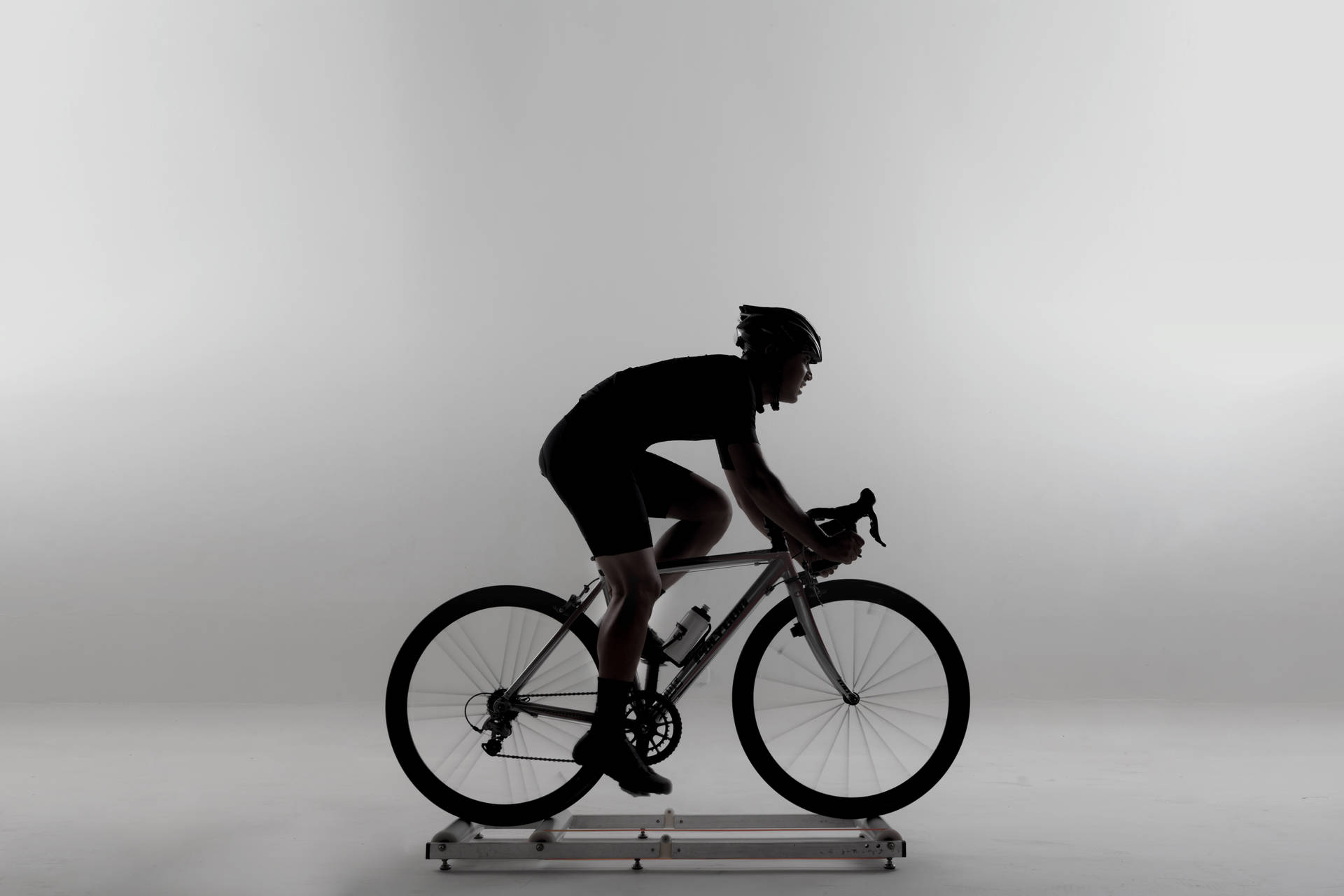 Schwarzweißradfahrer Silhouette Wallpaper