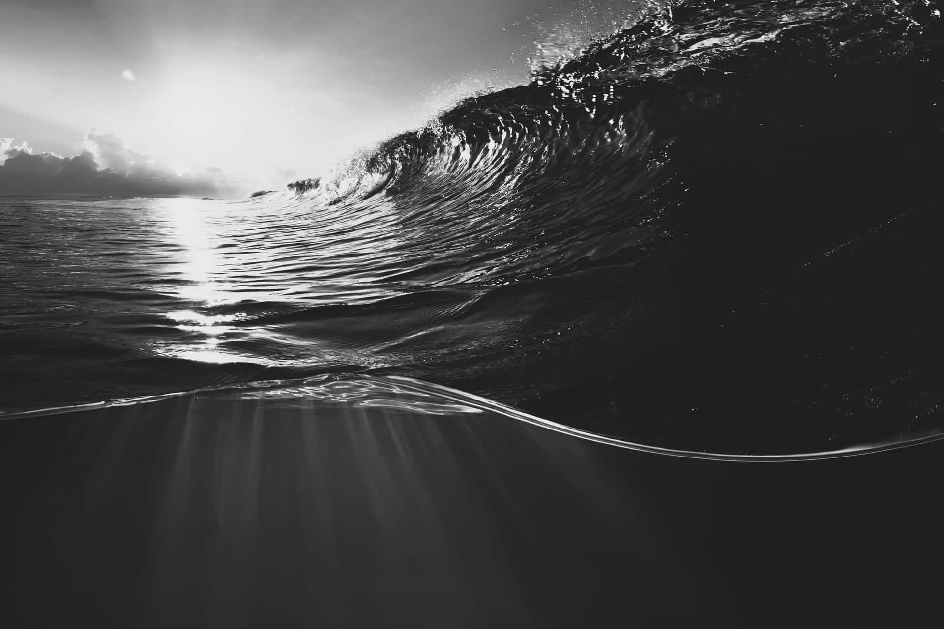 Monochrome_ Ocean_ Sunrise_ Wave Wallpaper