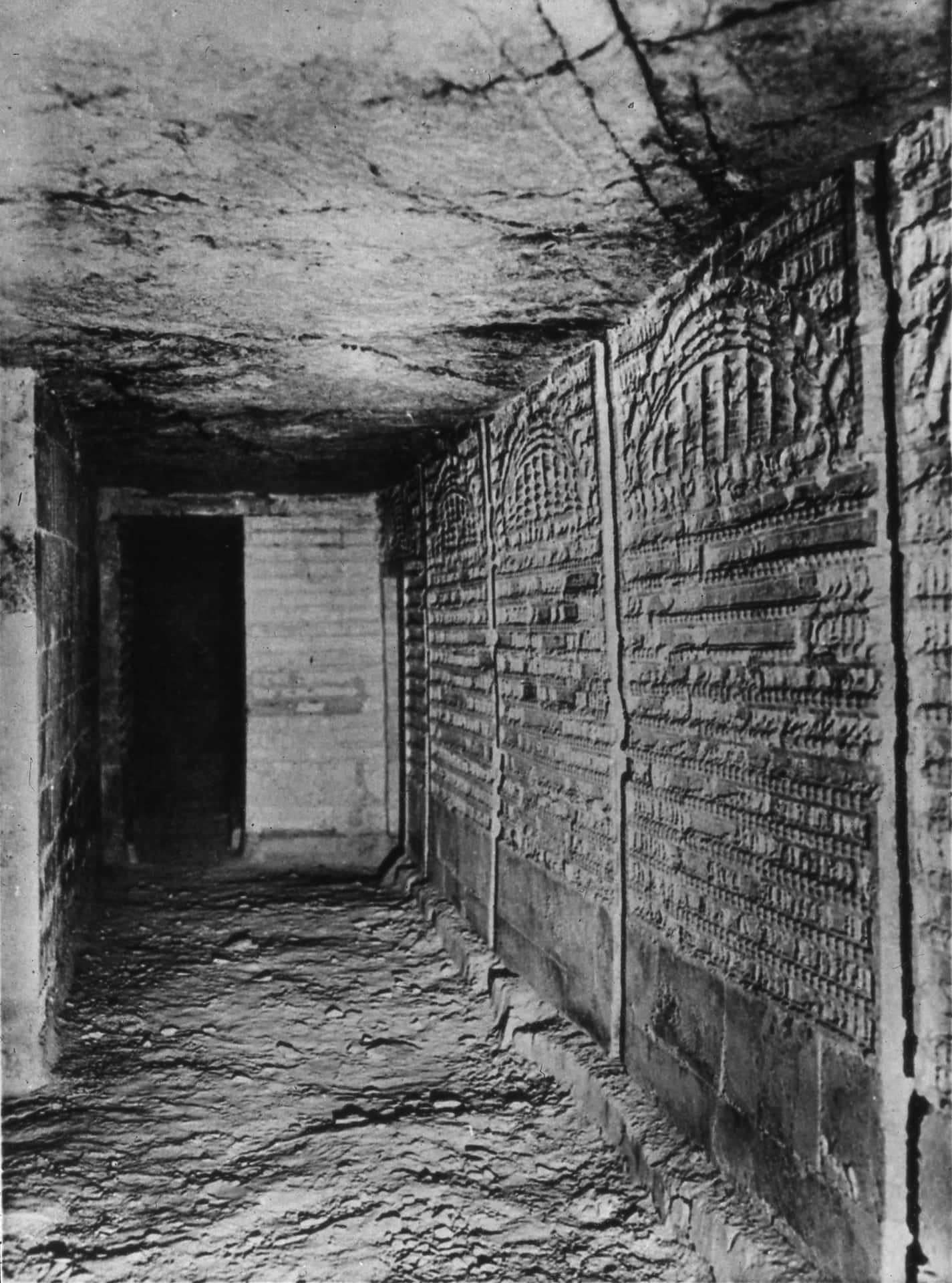 Monochrome Saqqara Pyramid Wallpaper