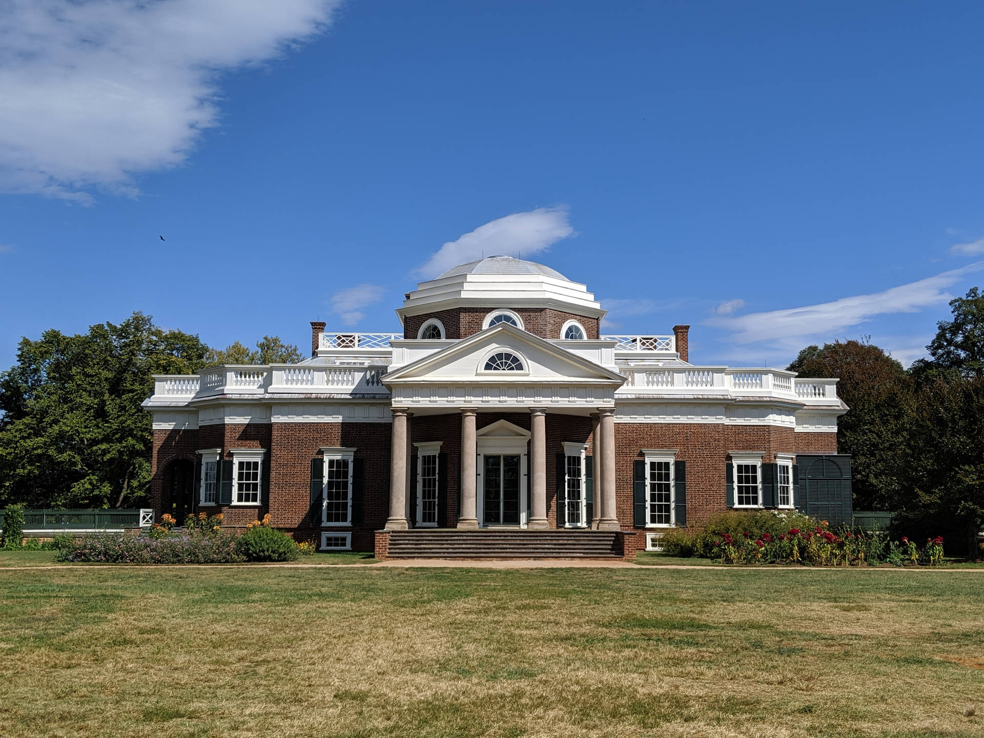 Monticello On Clear Day Wallpaper