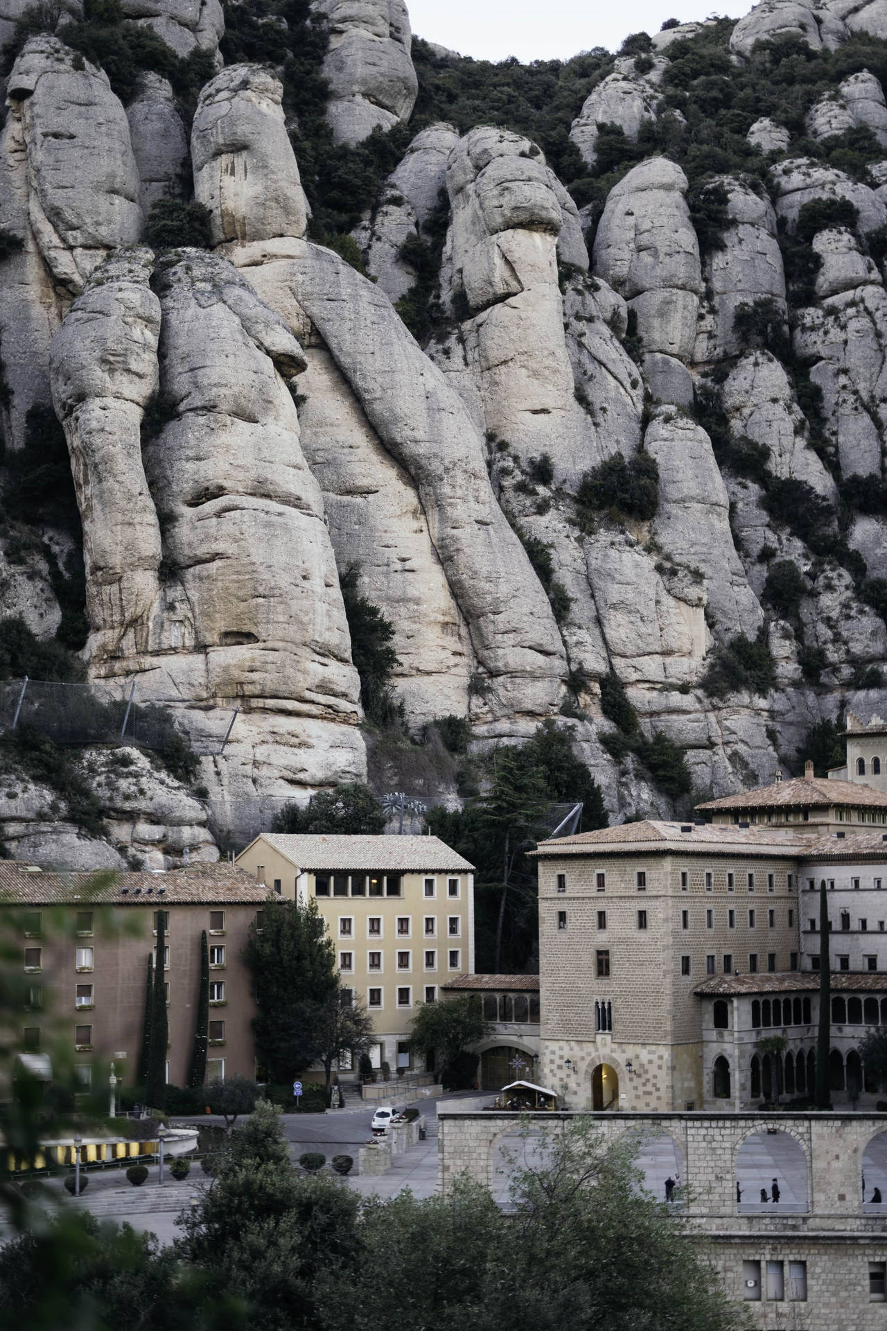 Montserratweiße Felsen Wallpaper
