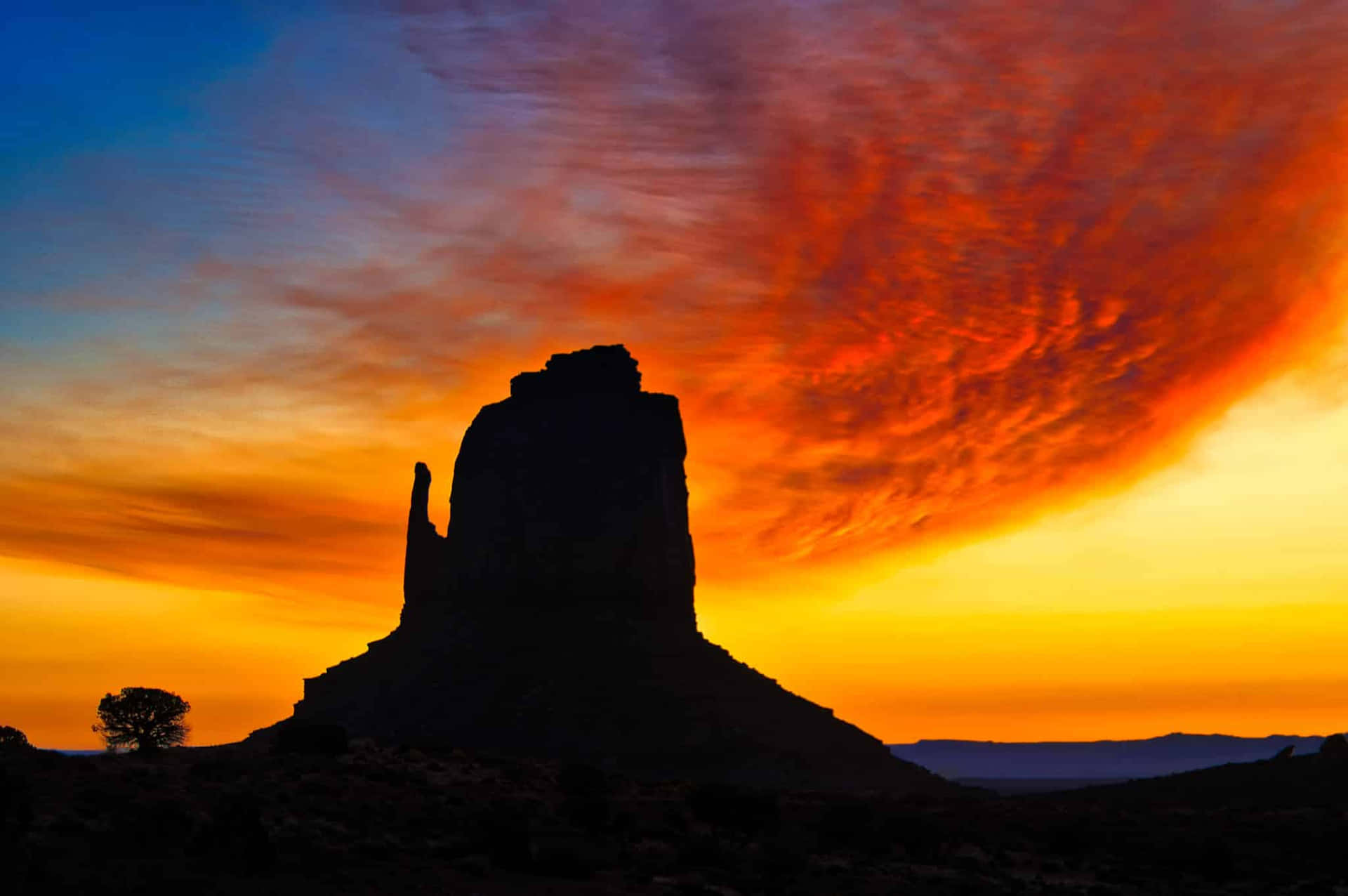Monument Valley Navajo Tribal Park Mountain Peak Wallpaper