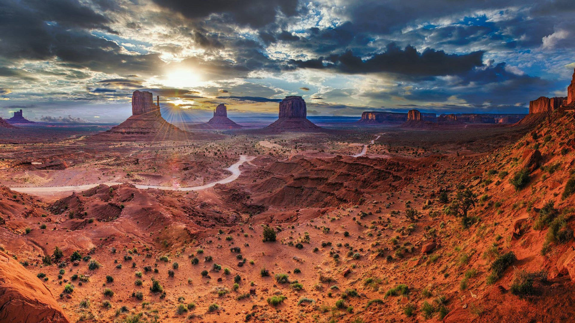Monument Valley Shot With Long Lens Wallpaper