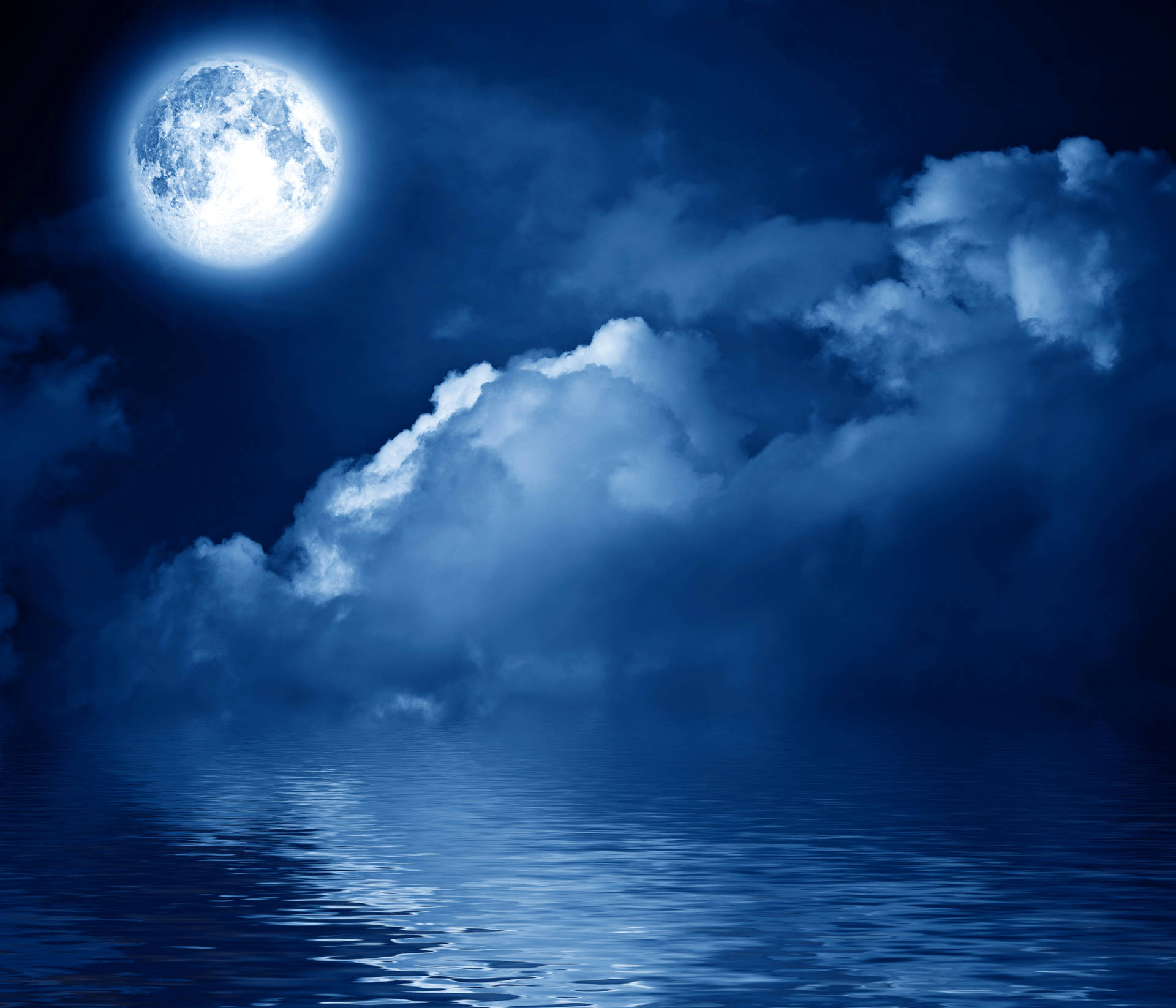 Mondnachthimmel Tiefe Wolken Wallpaper