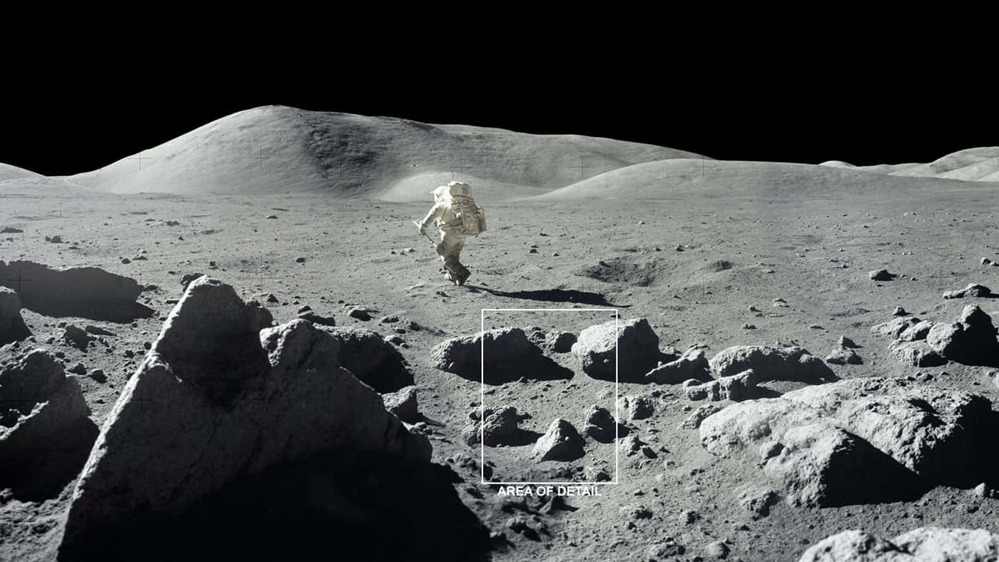 Imagemde Paisagem Lunar Com Superfície Craterada.