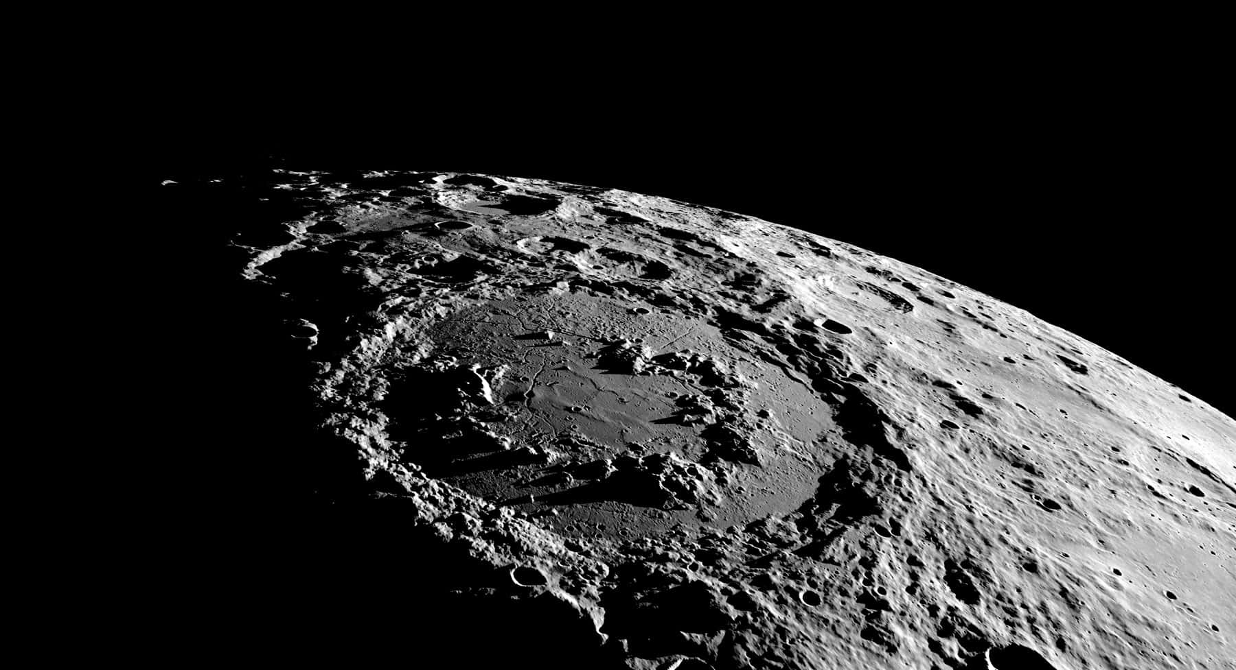 Månensyta, Bild Av Meteoritpåverkan For Dator- Eller Mobil Bakgrund.