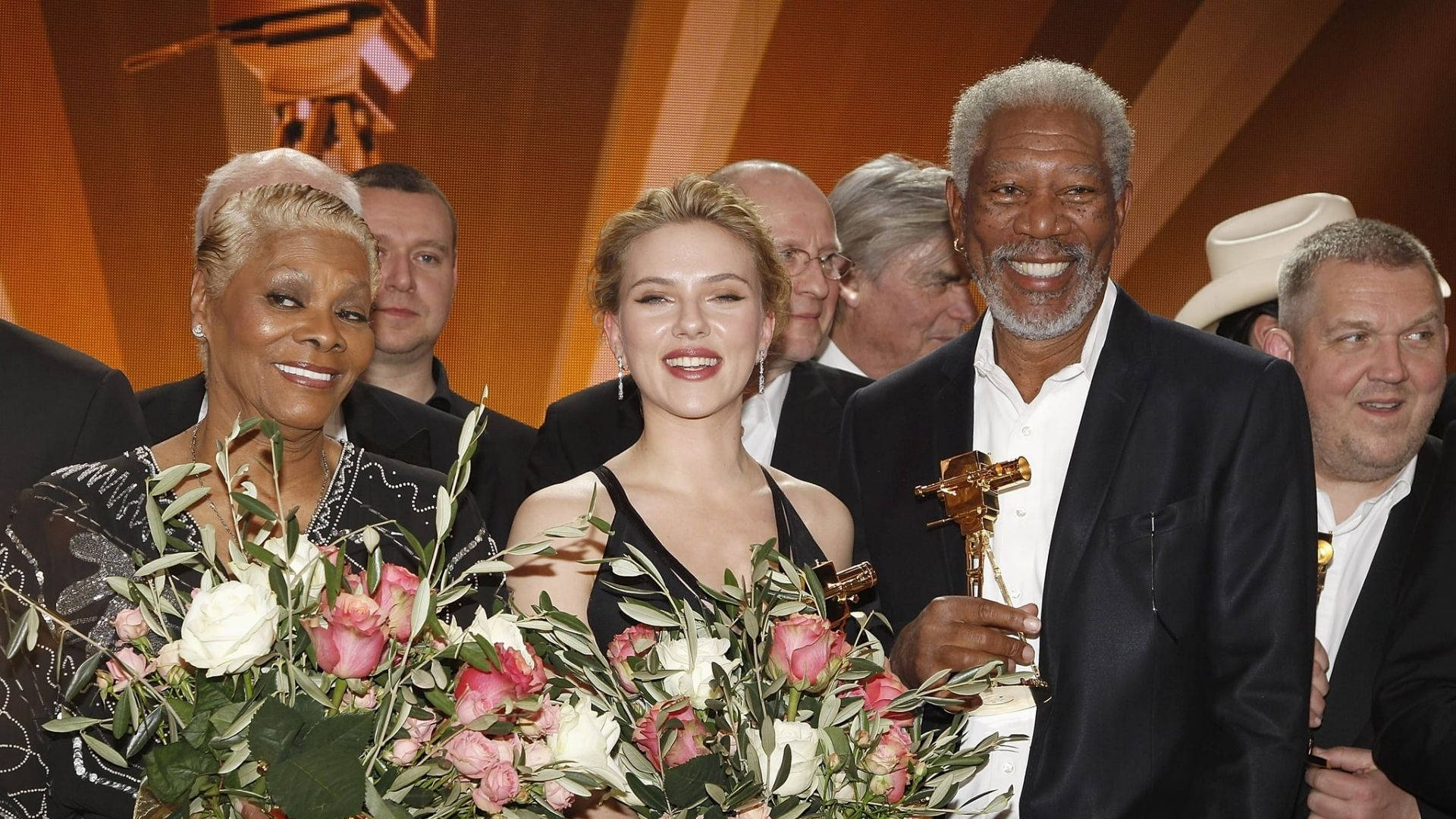 Morgan Freeman And Lucy Film Casts Wallpaper