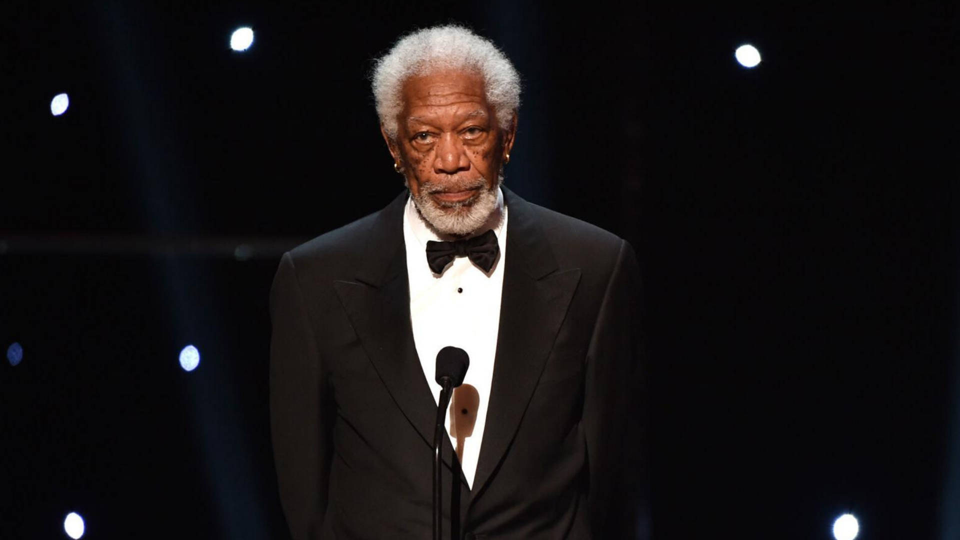Morgan Freeman Speech skaber en stærk visuel atmosfære. Wallpaper