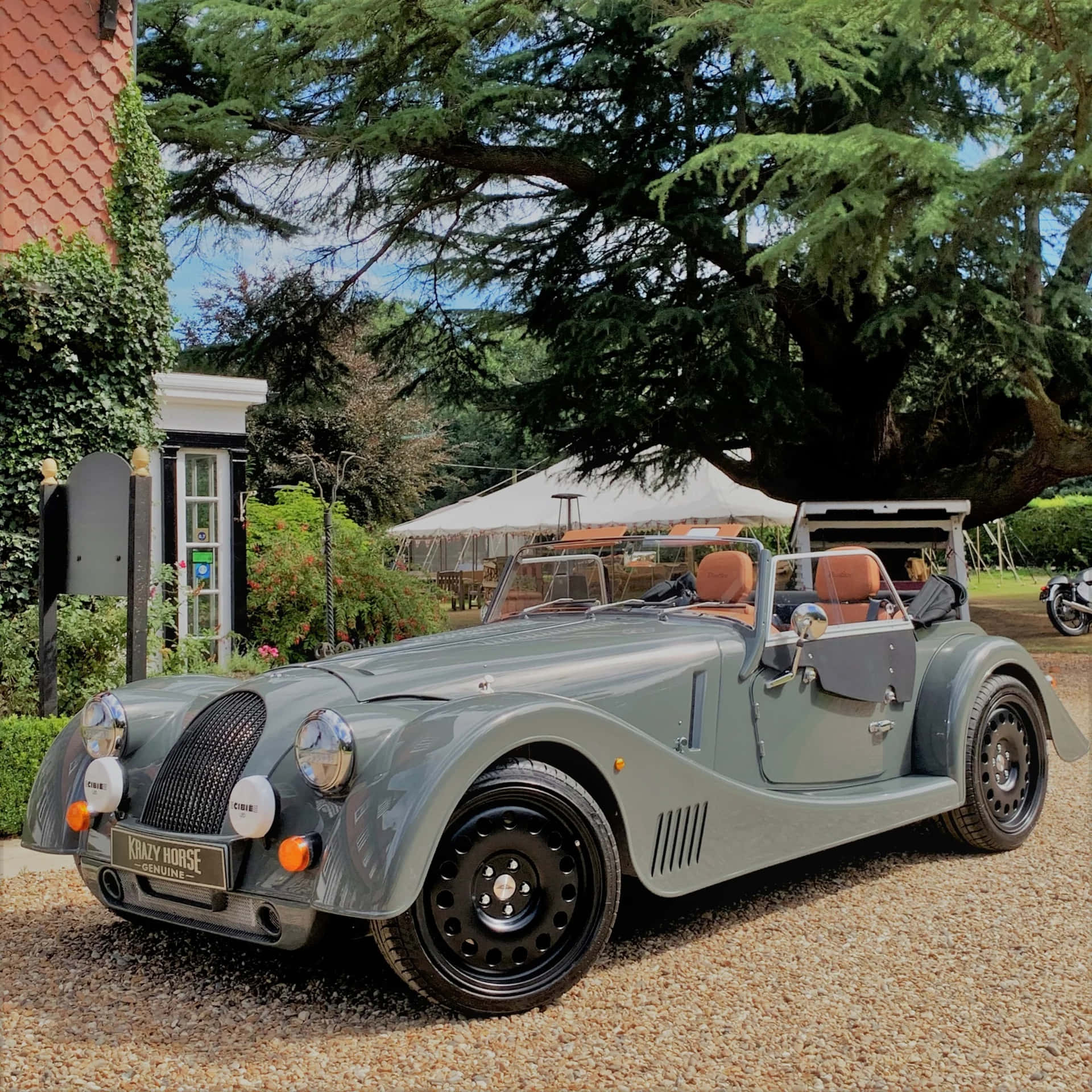 Morgan Plus Six: Classic Blend Of Elegance And Performance Wallpaper