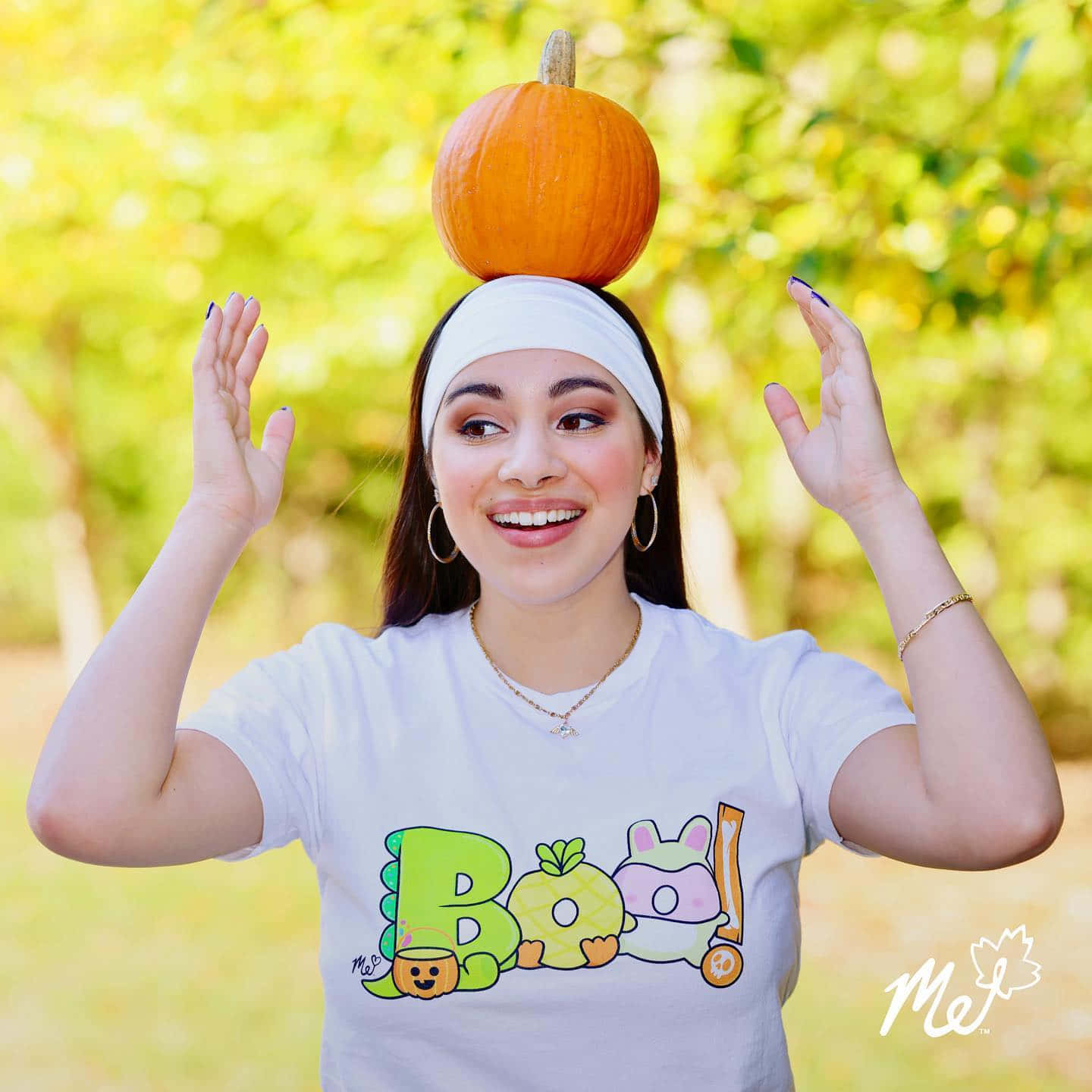 Moriah Elizabeth With Pumpkin Wallpaper