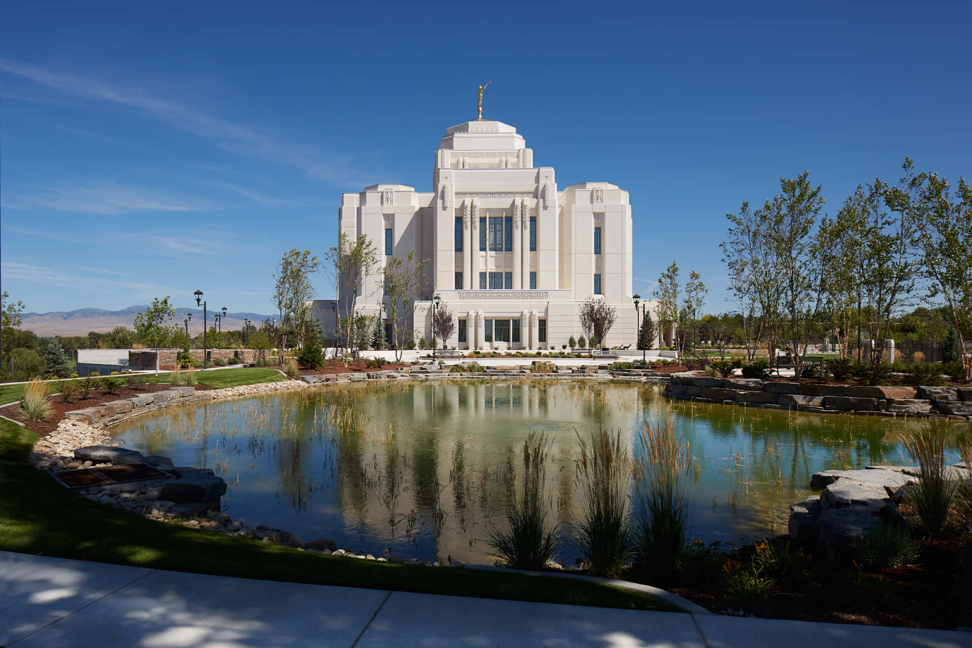 Mormon Temple In Meridian Idaho Wallpaper