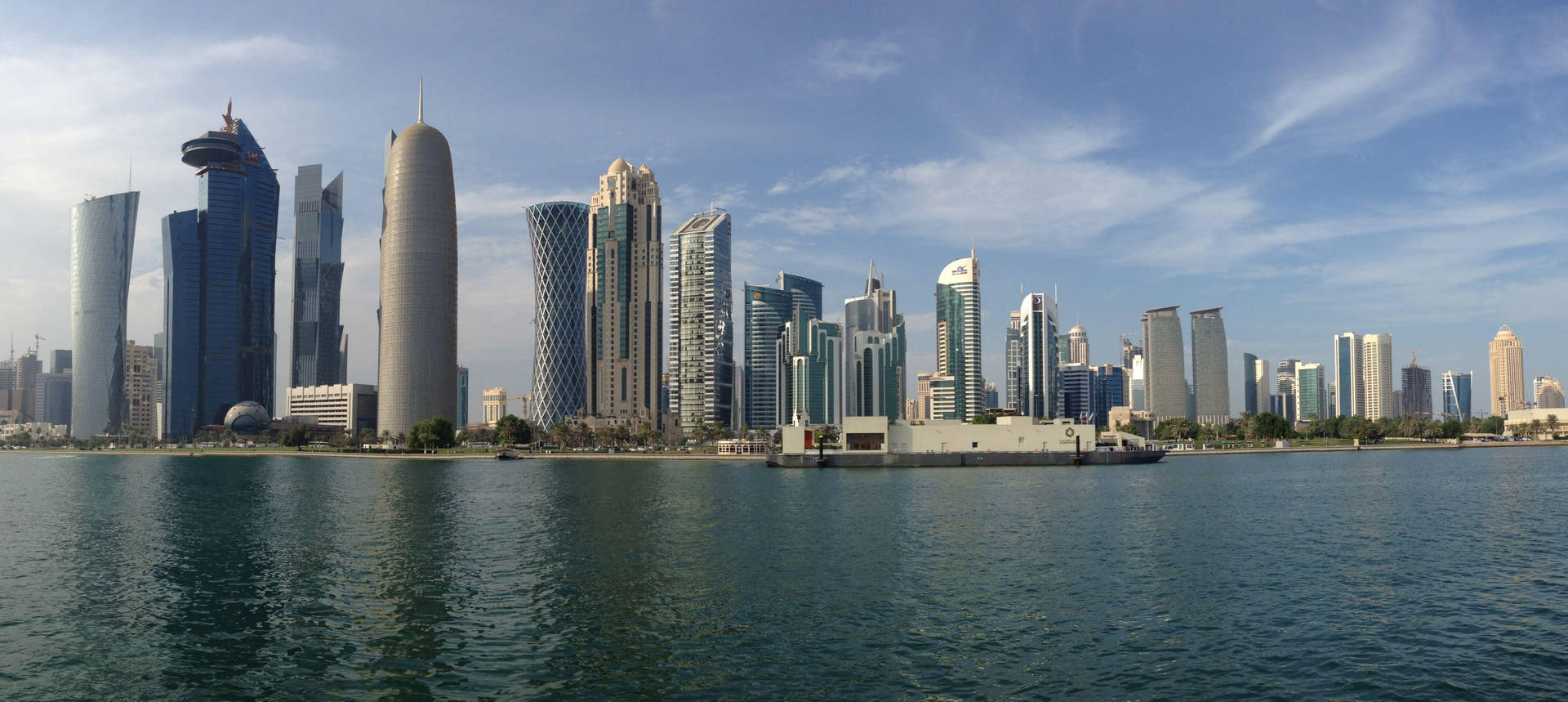 Godmorgon Stadssiluett Doha. Wallpaper