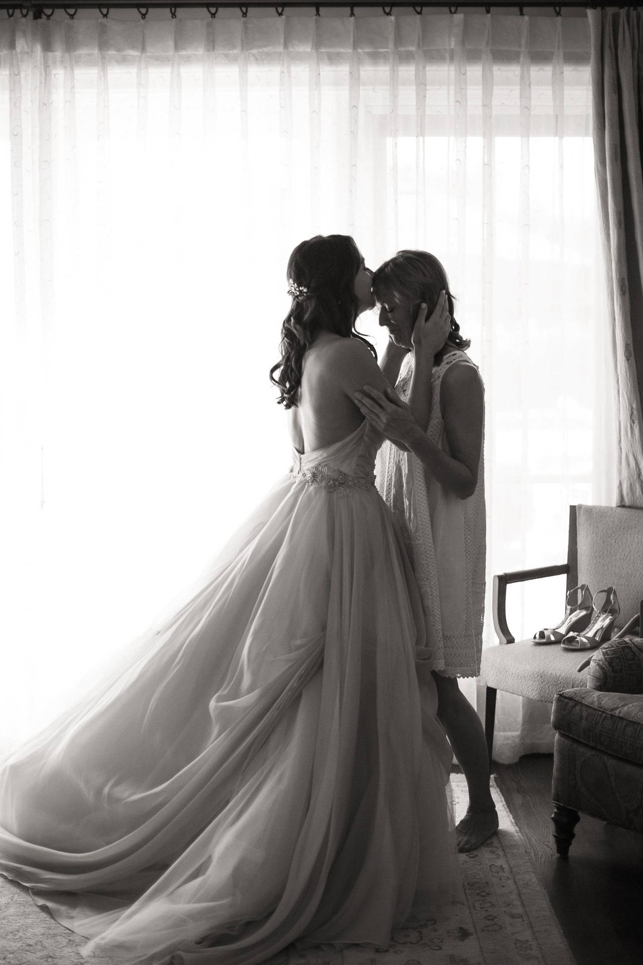 Mother And Daughter Pre-wedding Ceremony Wallpaper