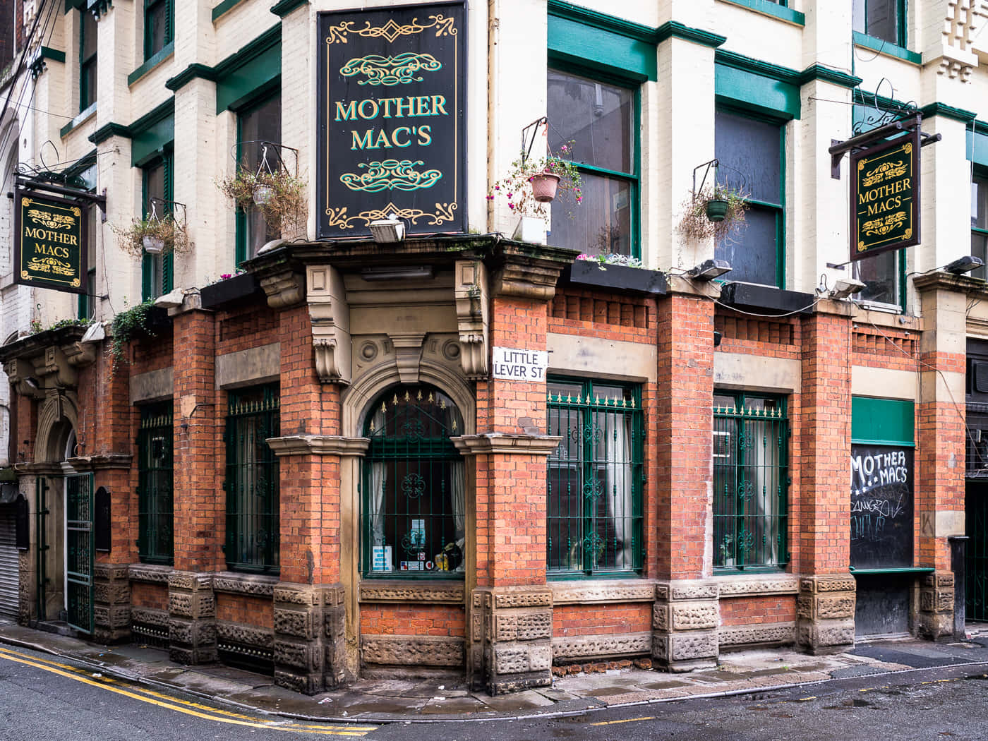 Mother Macs Pub Manchester Wallpaper