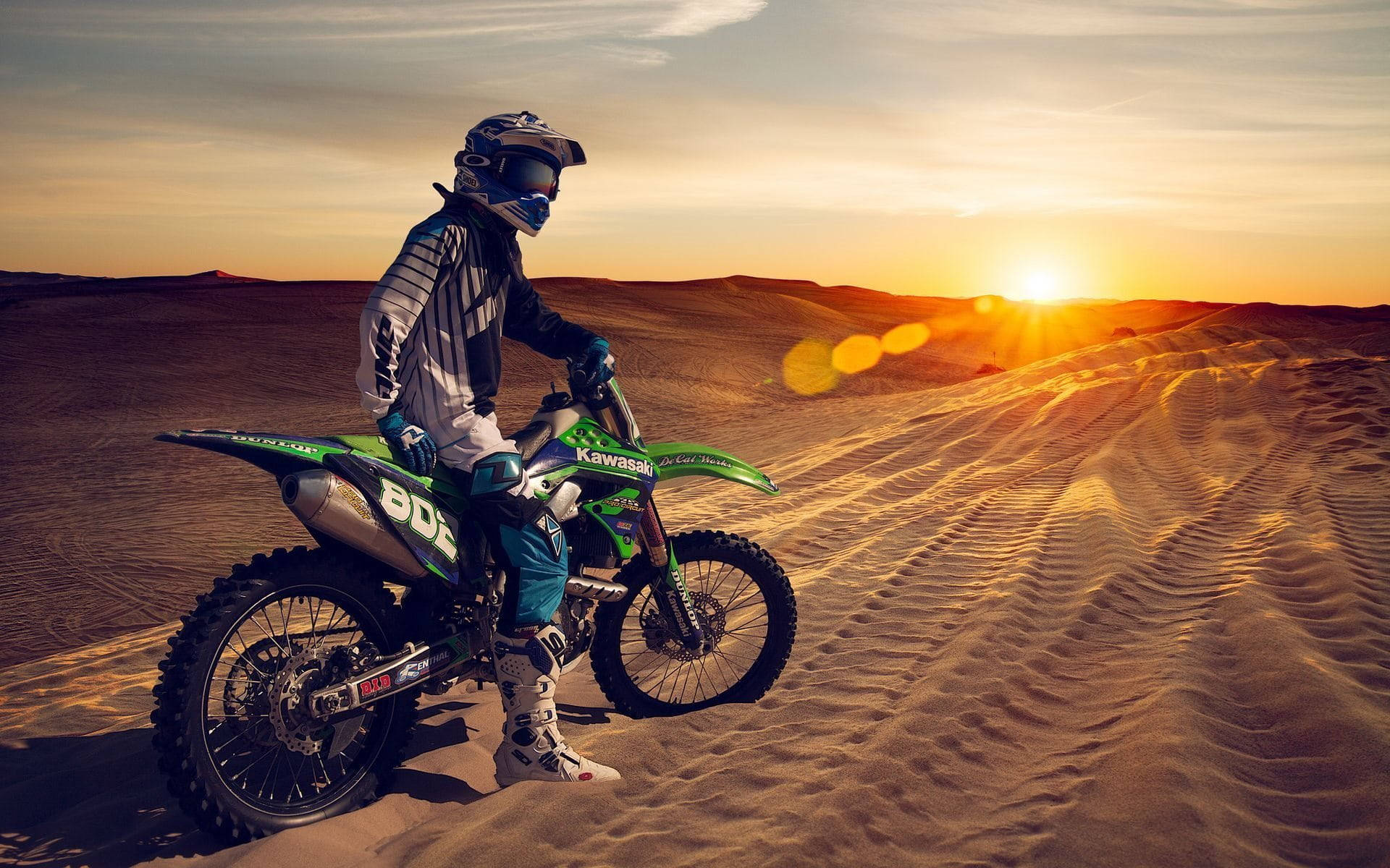 Motocross Desert Path Sunset Wallpaper