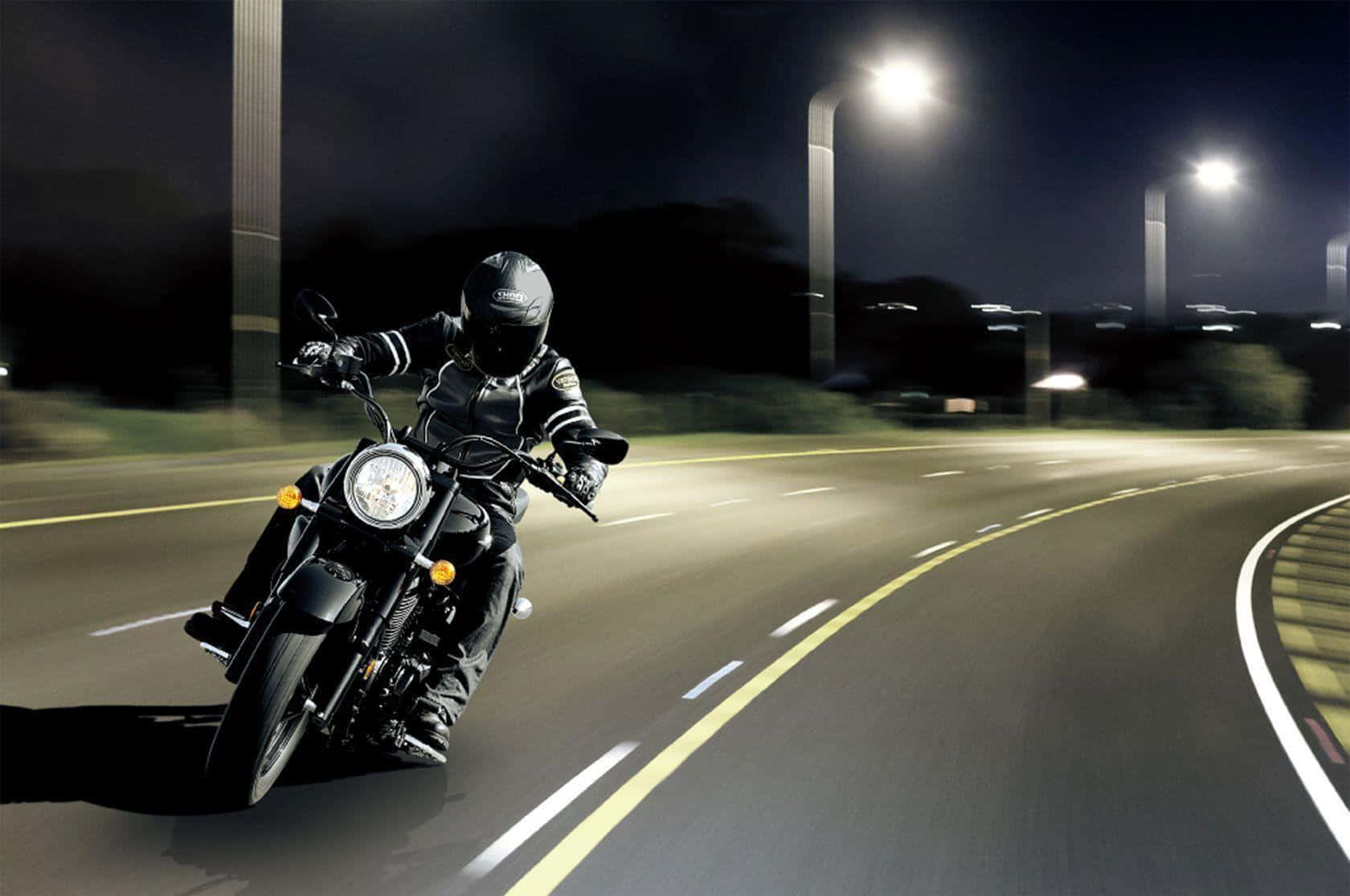 Motorcykelbilder Nattkörning