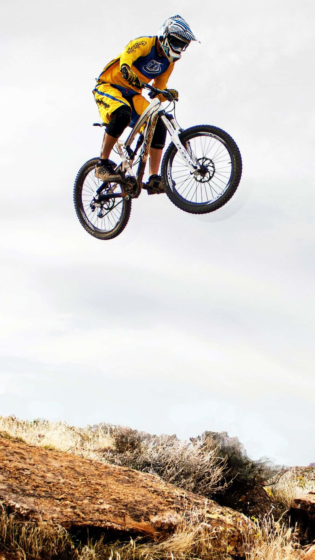 Mountain Bike Iphone Flying Biker Wallpaper