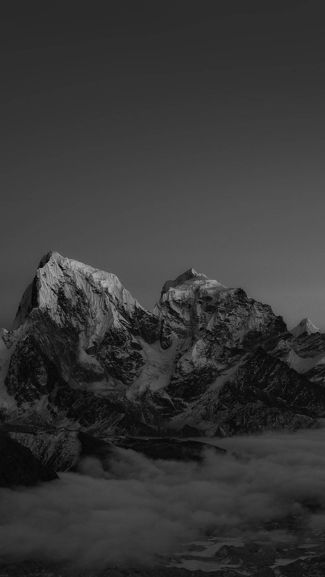 A majestic mountain peak in monochrome. Wallpaper