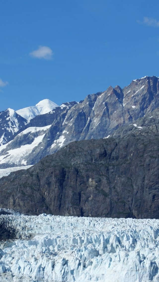 Vistade Montaña Del Parque Nacional De La Bahía De Los Glaciares En El Teléfono Fondo de pantalla