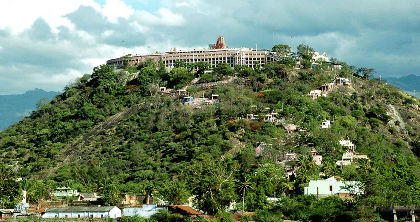 Tempio Murugan In Cima Alla Montagna Sfondo