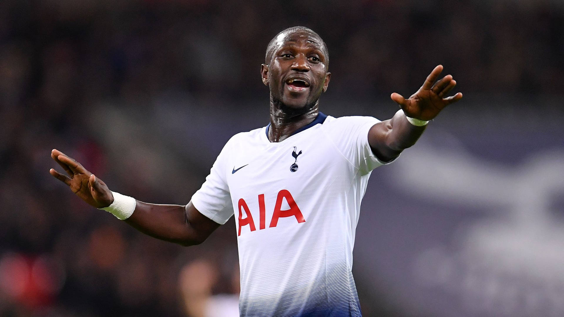 Moussa Sissoko With Arms Wide Open Wallpaper