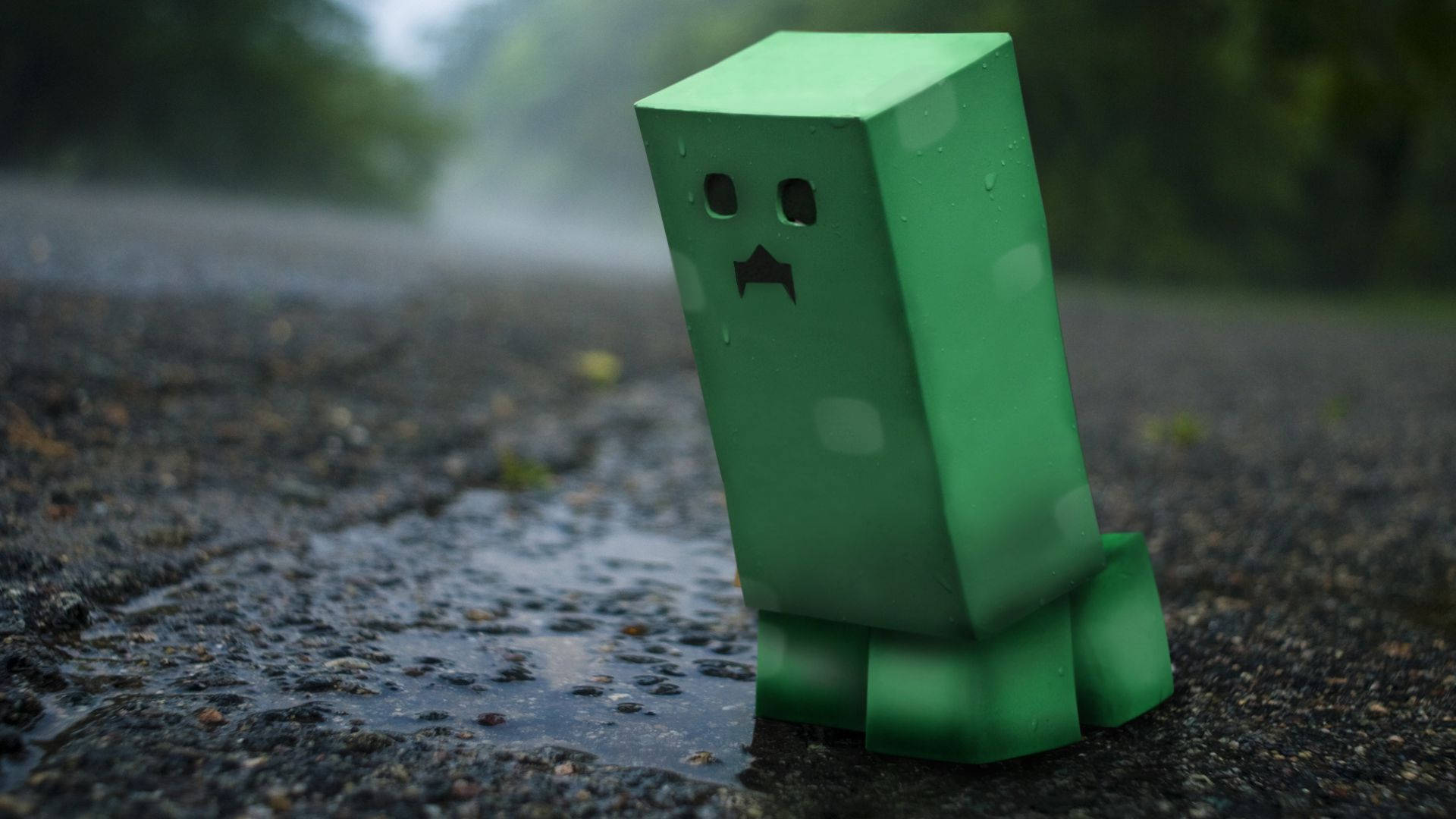 Moving Minecraft Sad Creeper Background