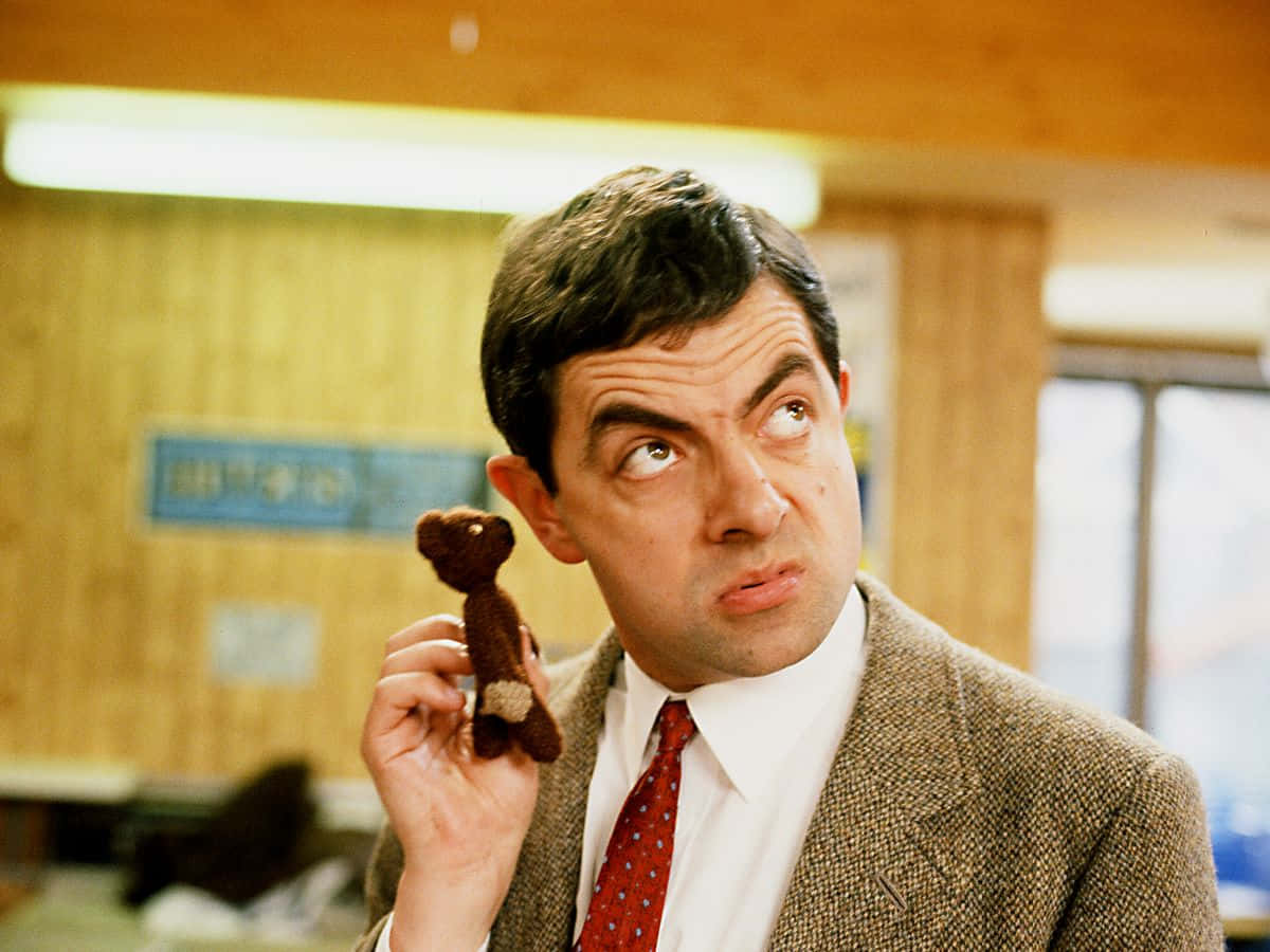 Hilarious Mr. Bean striking his iconic pose