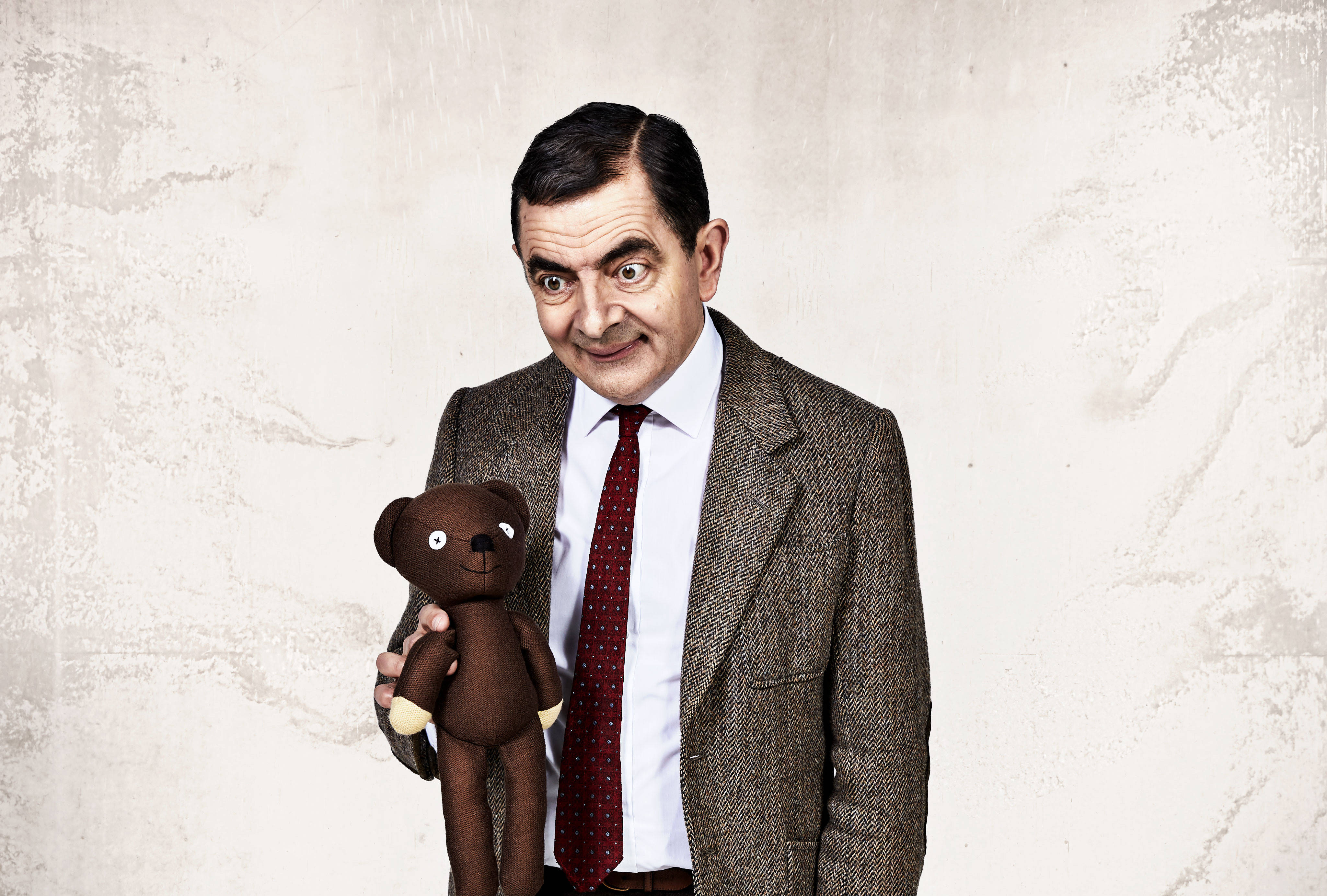 Mr Bean 4k With Teddy Bear Wallpaper