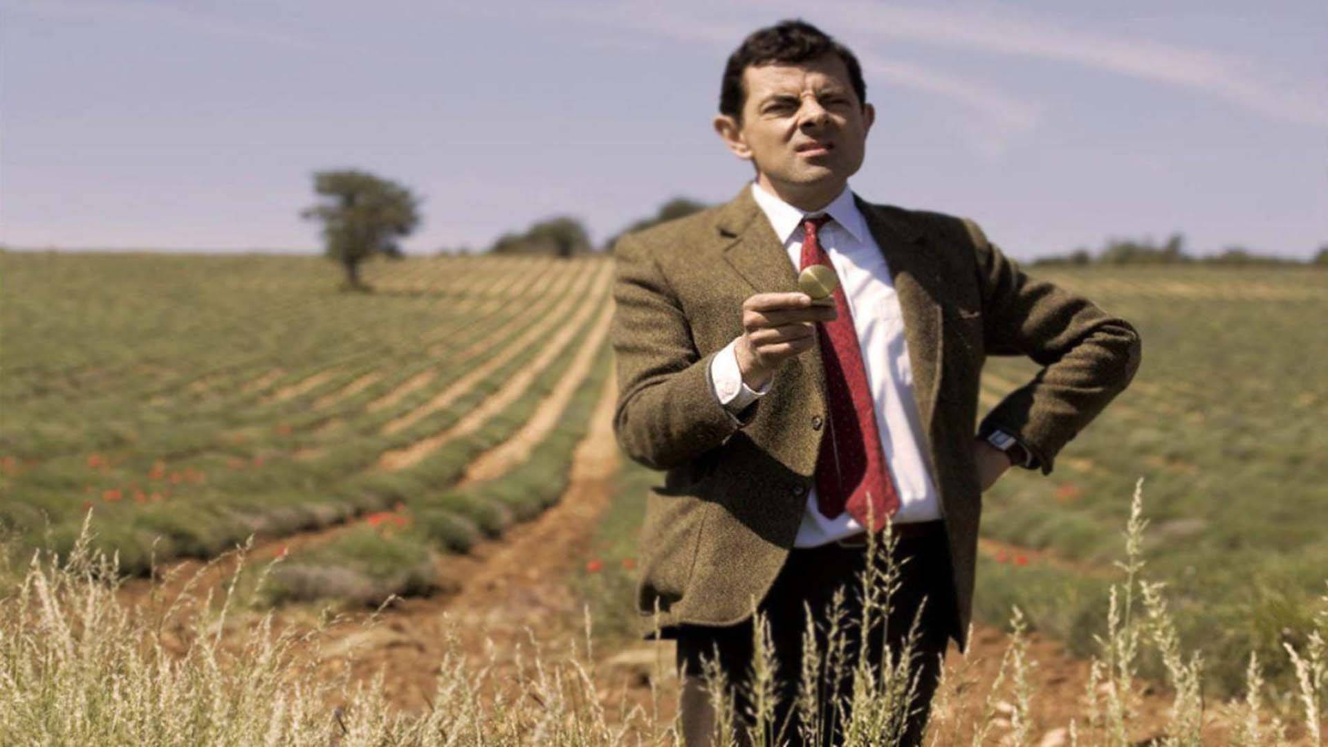 Mr. Bean Lost In Fields Background