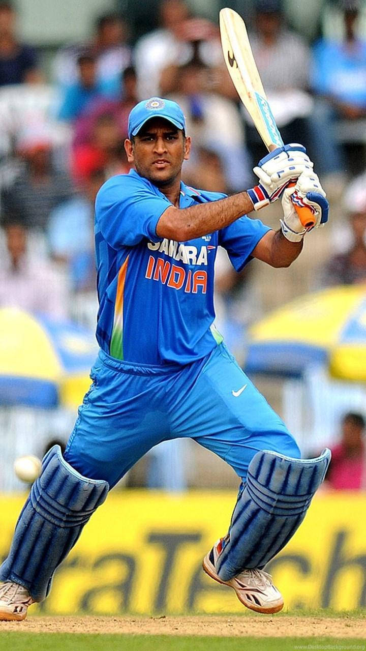 Ms Dhoni Hd Stepping Up Wallpaper