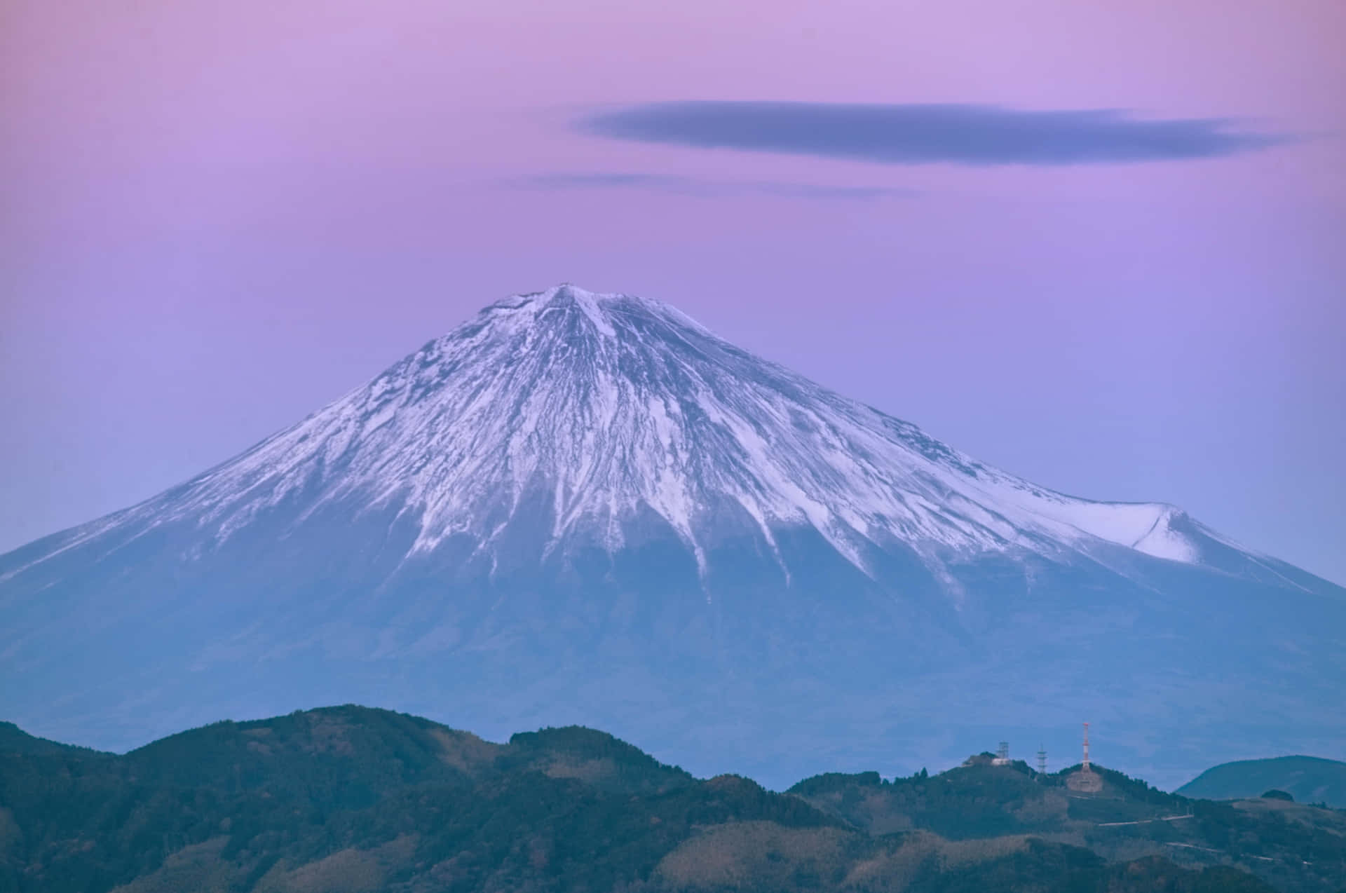 The glorious Mount Fuji, painted against the horizon