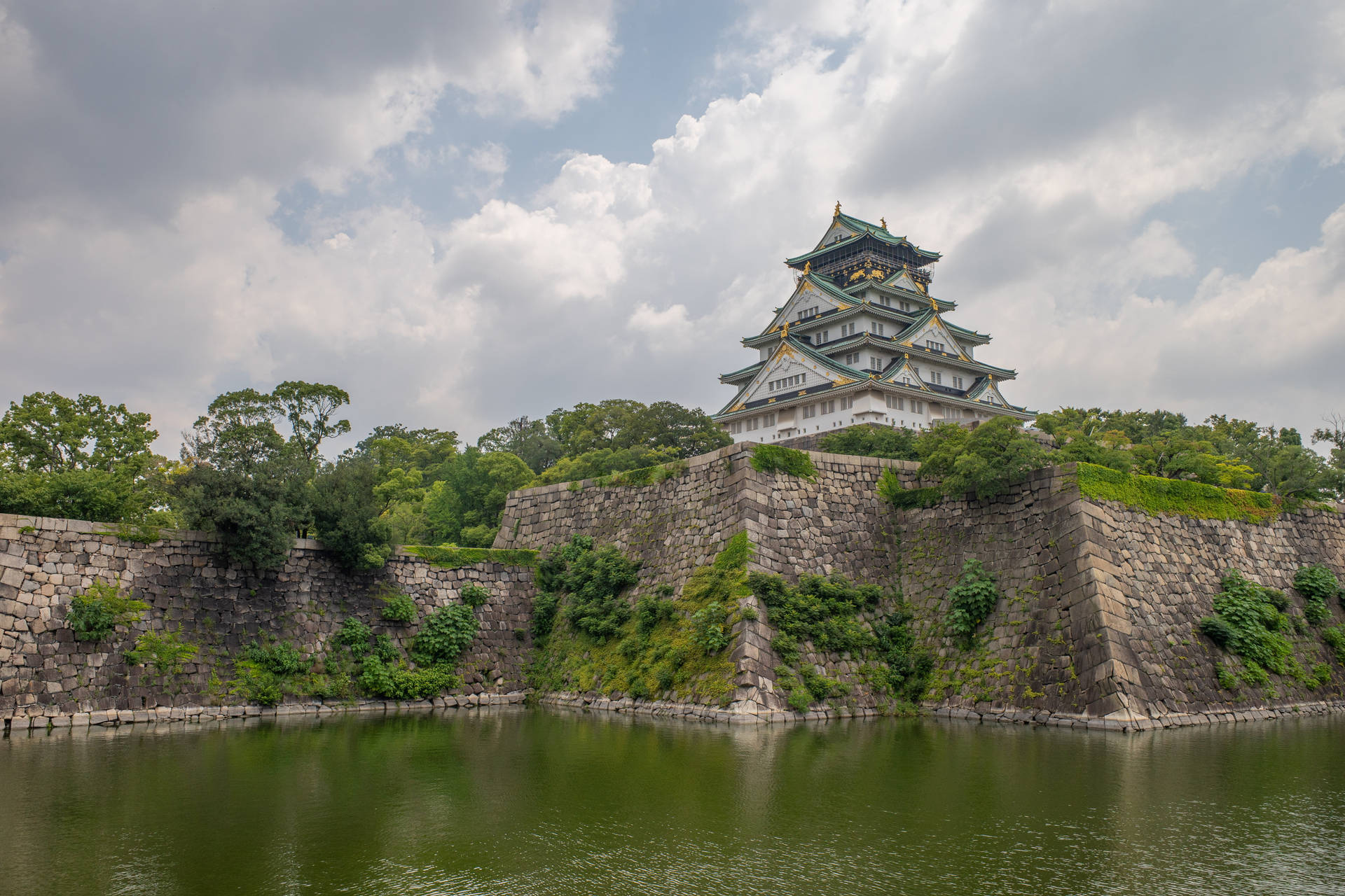 Multi-storey Osaka Castle