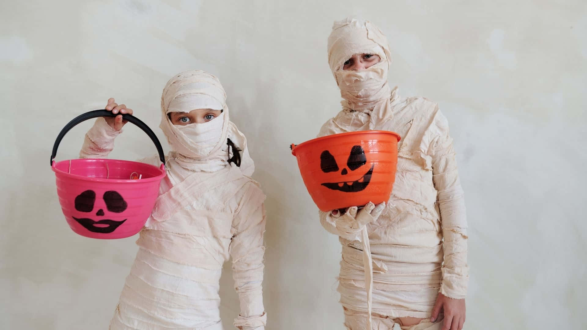Bring the Undead to Life with a Stylish Mummy Costume" Wallpaper