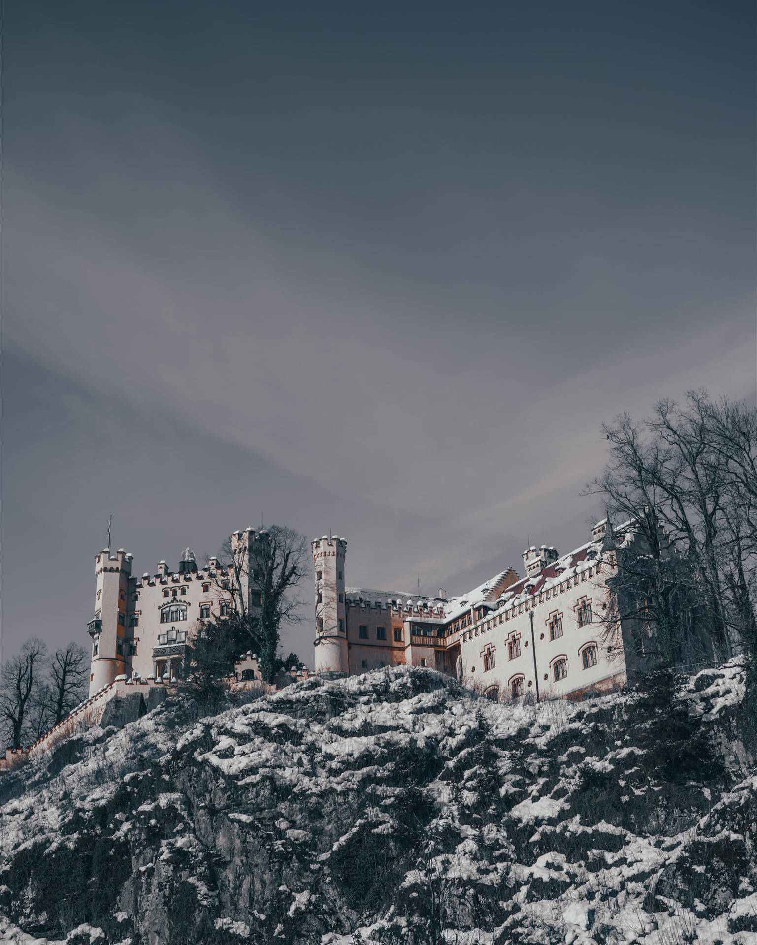 Munich Mountain Frozen Castle Wallpaper