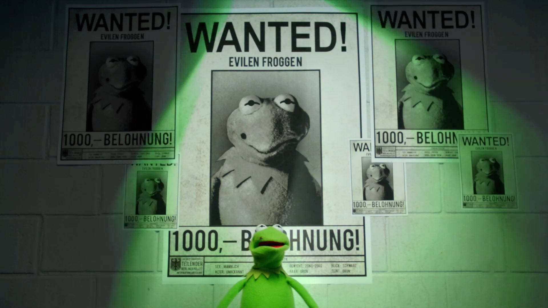 Muppets Most Wanted Green Spotlight