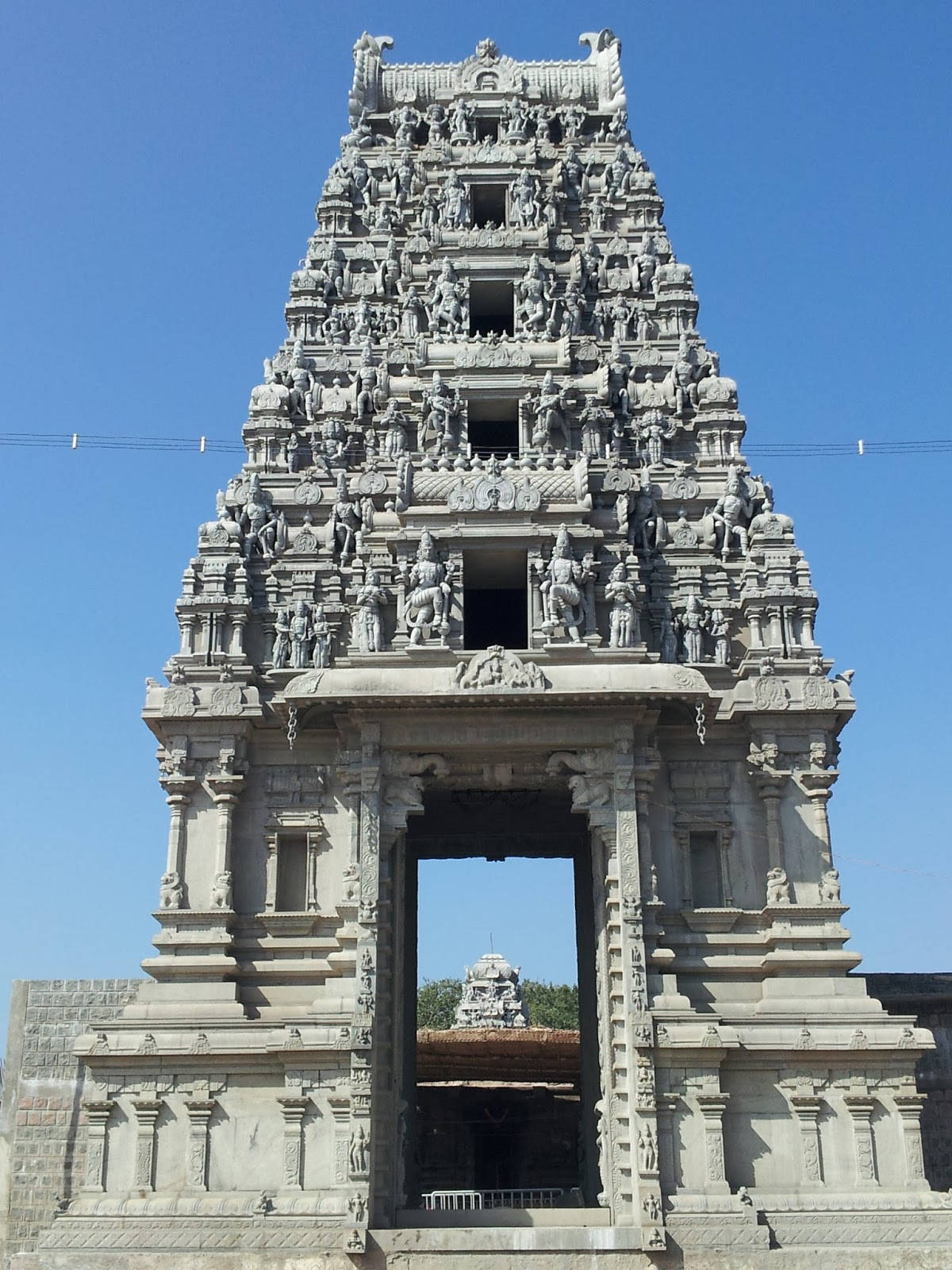 Download Murugan Temple Standalone Gopuram Wallpaper 